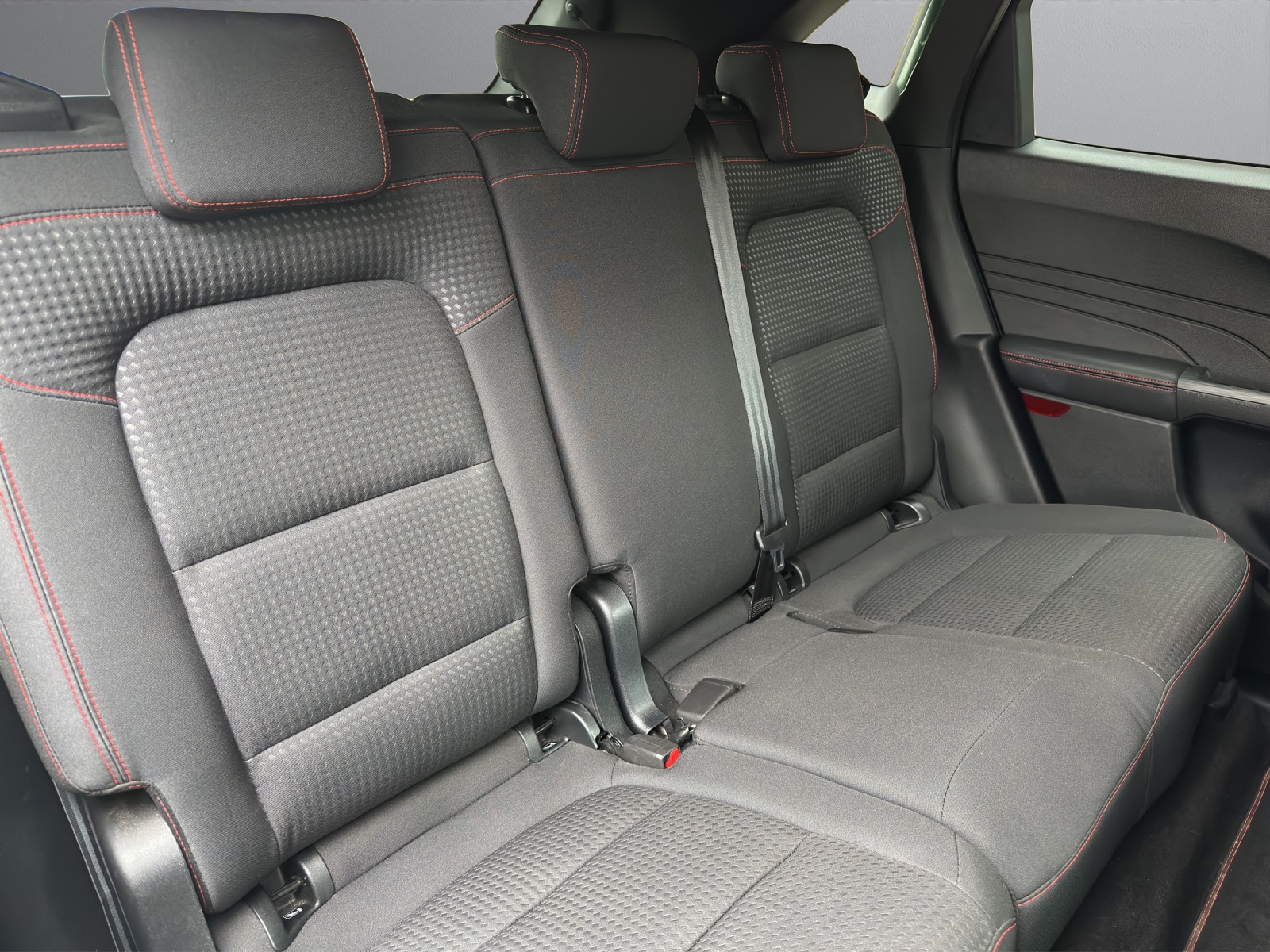 FORD Kuga 2.5 Hybrid ST-Line 4x4kW-image-12