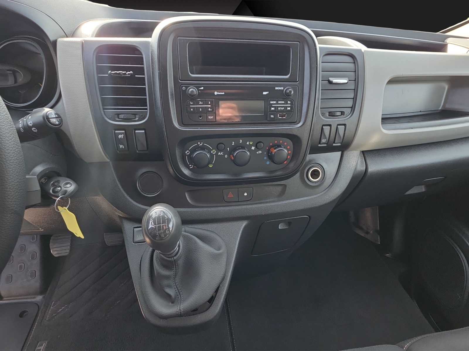 RENAULT Trafic 1.6 dCi 115 2.9t Business L2H1-image-10