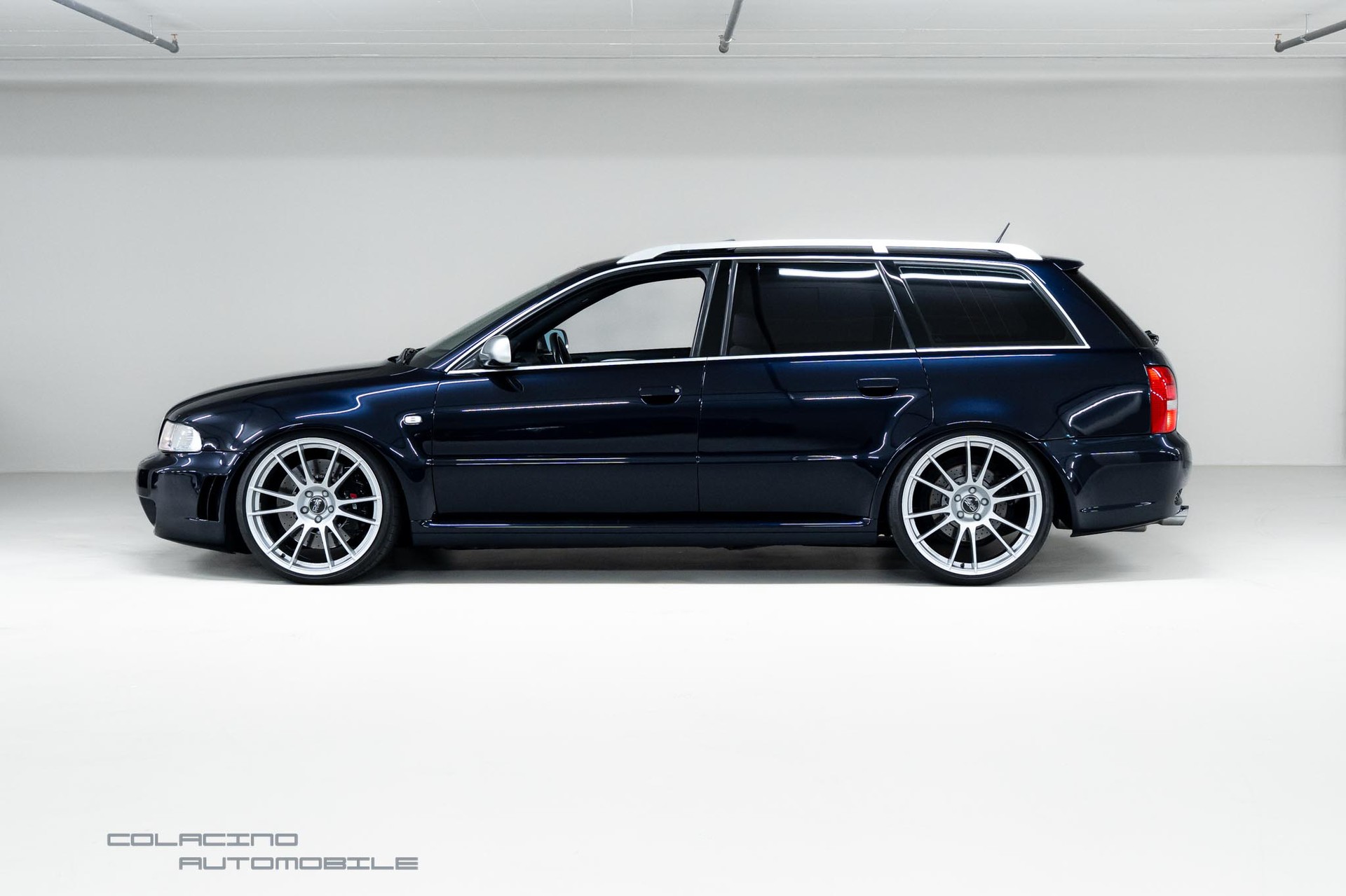 AUDI RS4-image-4