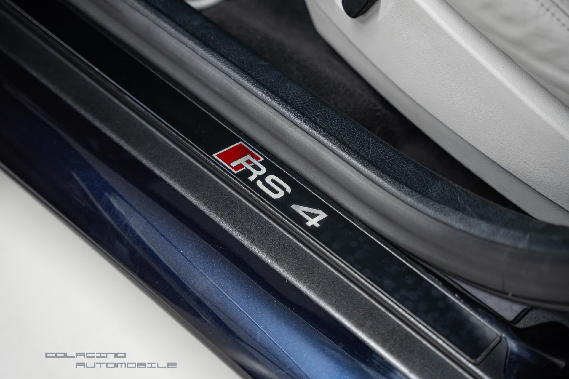 AUDI RS4-image-19