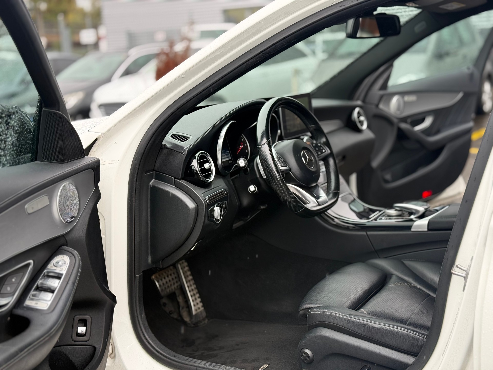MERCEDES-BENZ C 180 AMG Line 7G-Tronic-image-5