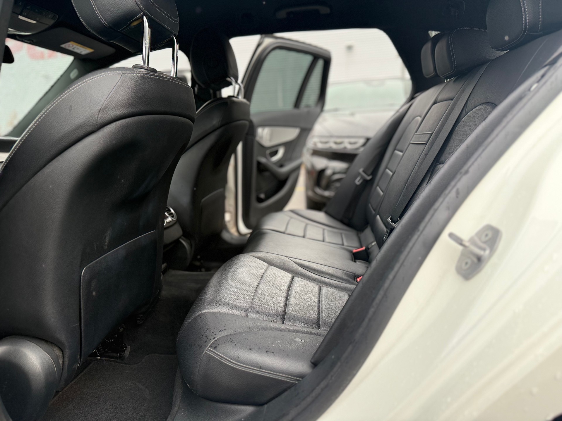 MERCEDES-BENZ C 180 AMG Line 7G-Tronic-image-8