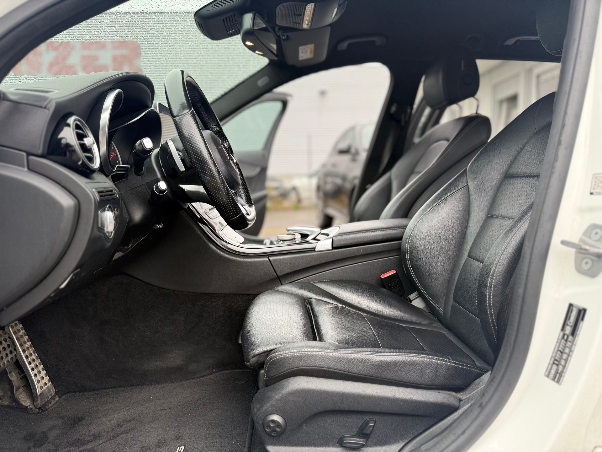 MERCEDES-BENZ C 180 AMG Line 7G-Tronic-image-7
