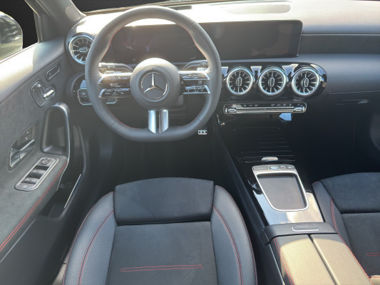 MERCEDES-BENZ A 250 e EQ Star 8G-DCT-image-7