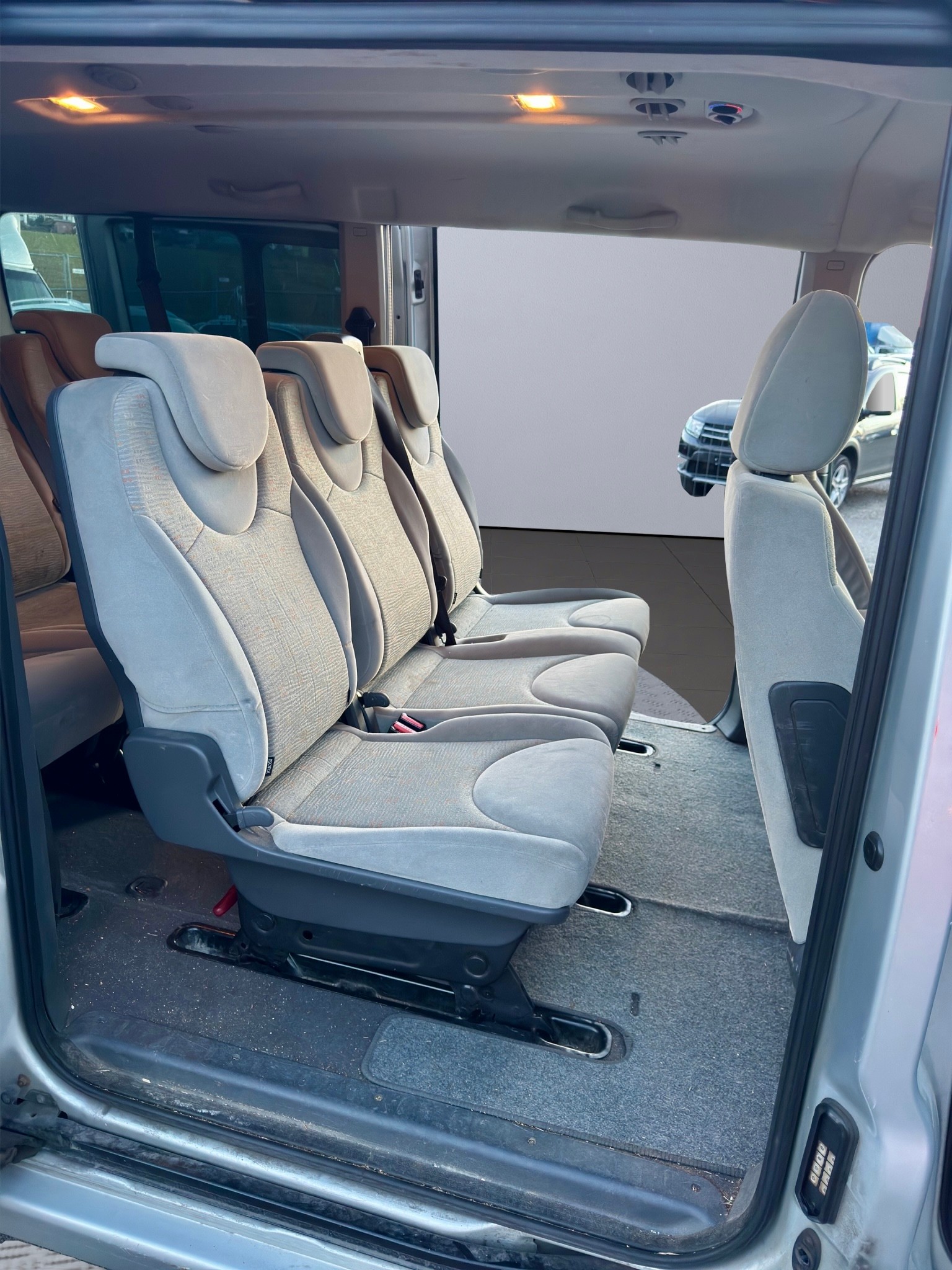 PEUGEOT Expert Tepee 2.0 HDi 163 PS, Automat, Allure L2 Lange version, 2 Schiebetüre, 8 Sitze, AHK-image-10