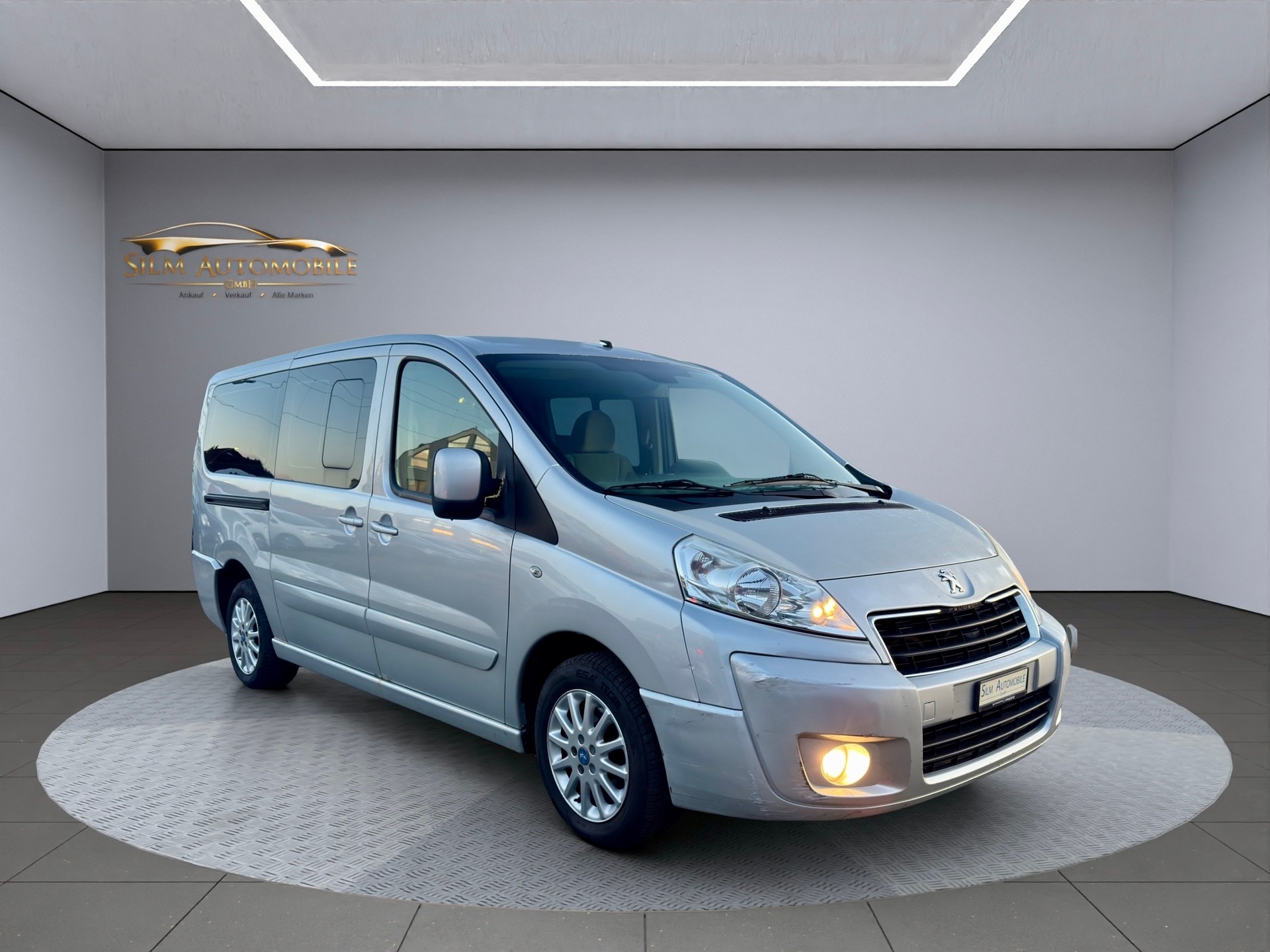 PEUGEOT Expert Tepee 2.0 HDi 163 PS, Automat, Allure L2 Lange version, 2 Schiebetüre, 8 Sitze, AHK