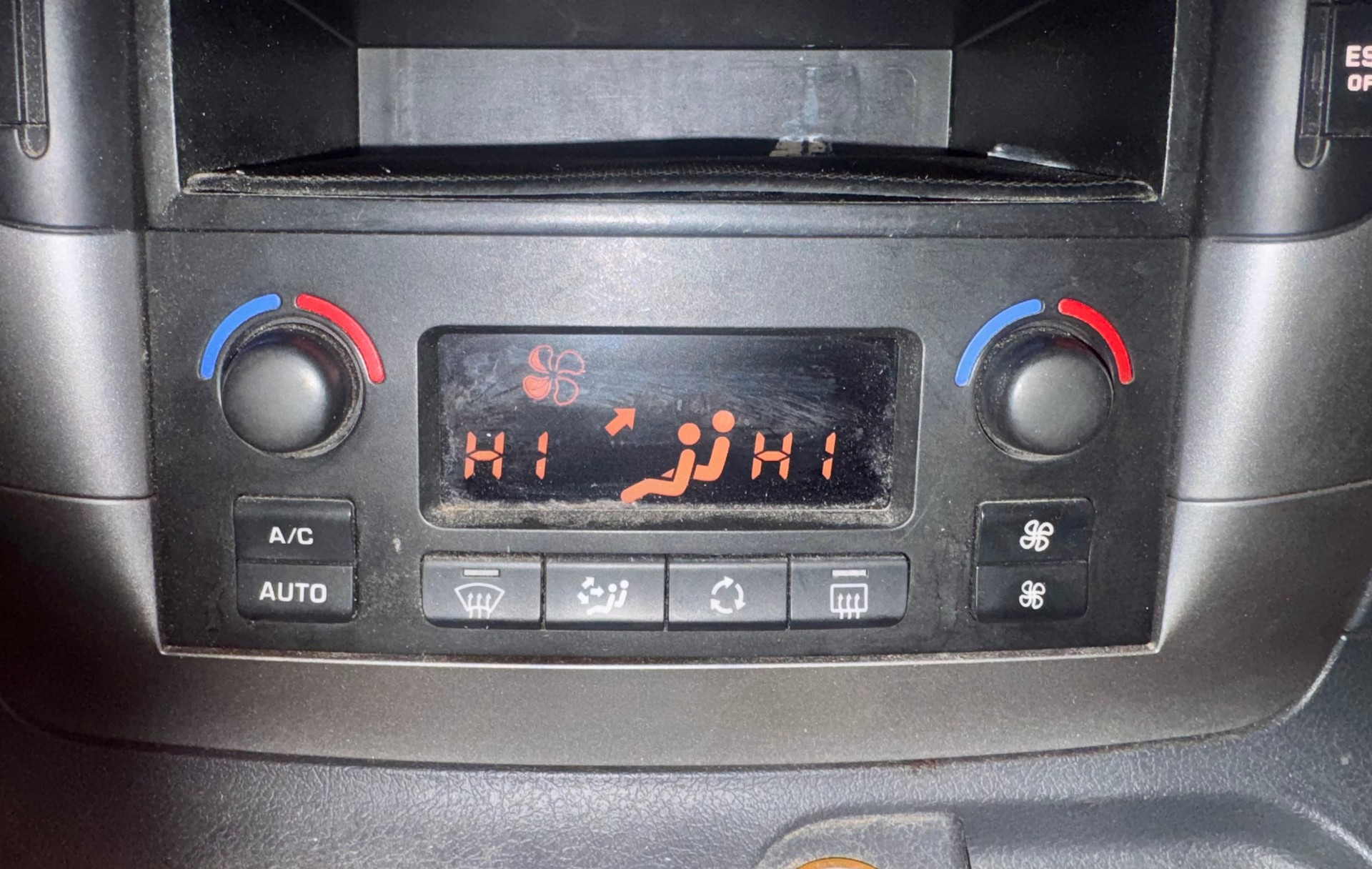 PEUGEOT Expert Tepee 2.0 HDi 163 PS, Automat, Allure L2 Lange version, 2 Schiebetüre, 8 Sitze, AHK-image-17