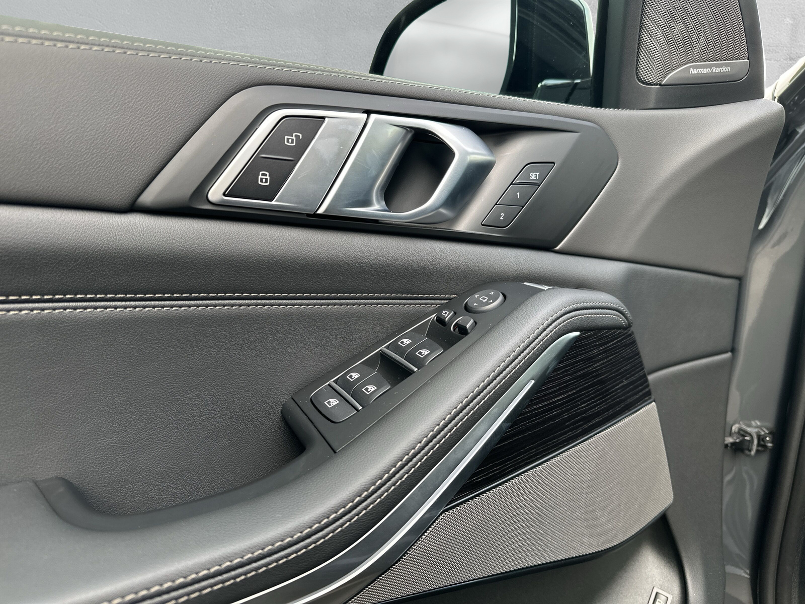 BMW X5 xDrive 50e M Sport Pro Steptronic **Action de leasing à 0.9%**-image-16