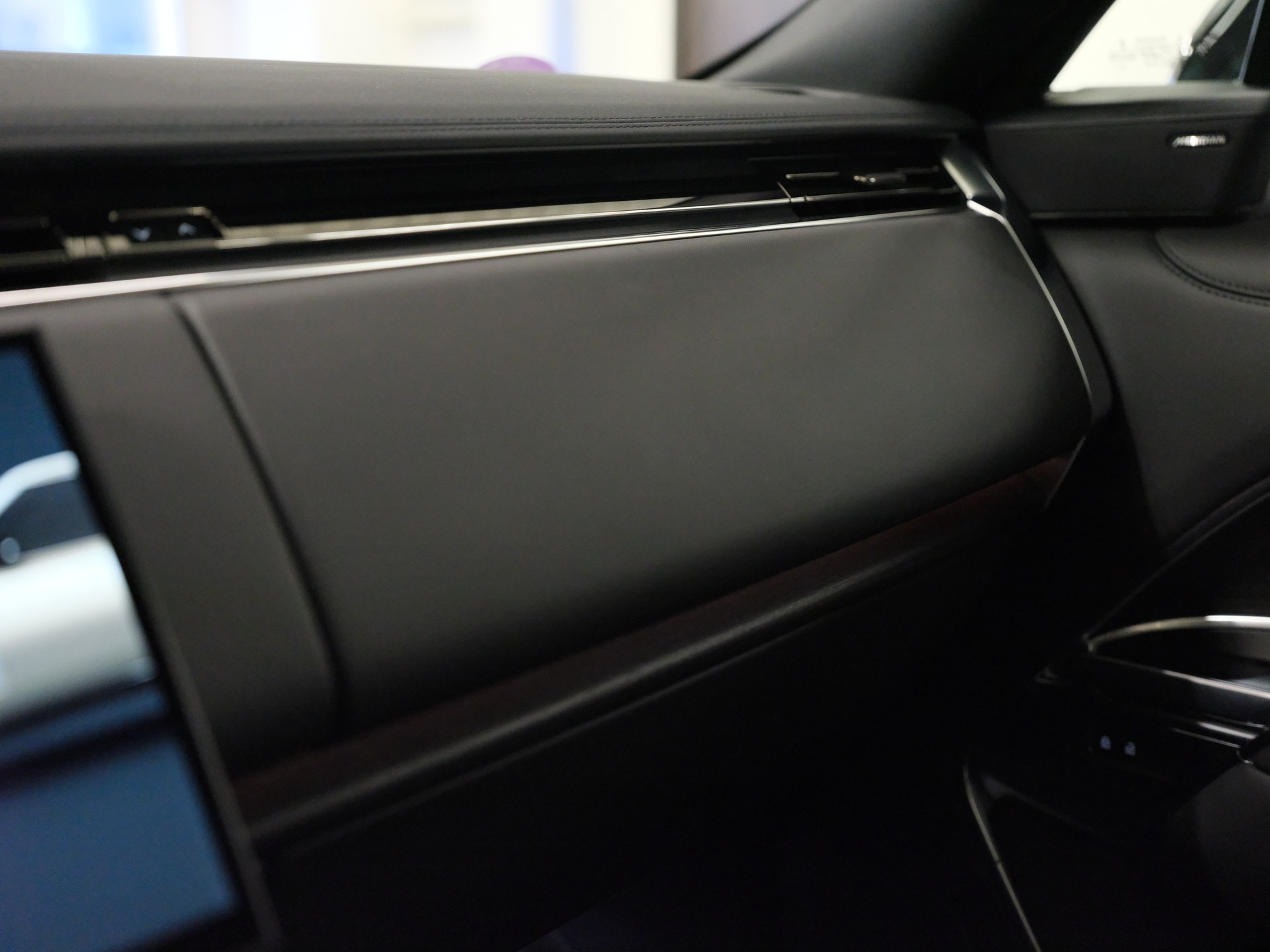 LAND ROVER Range Rover P510e Si6 PHEV Autobiography Automatic *Pack Klima* *Pack Shadow* *Panoramadach*-image-25