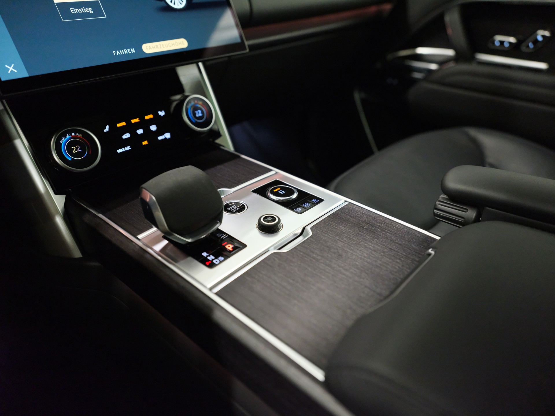 LAND ROVER Range Rover P510e Si6 PHEV Autobiography Automatic *Pack Klima* *Pack Shadow* *Panoramadach*-image-24