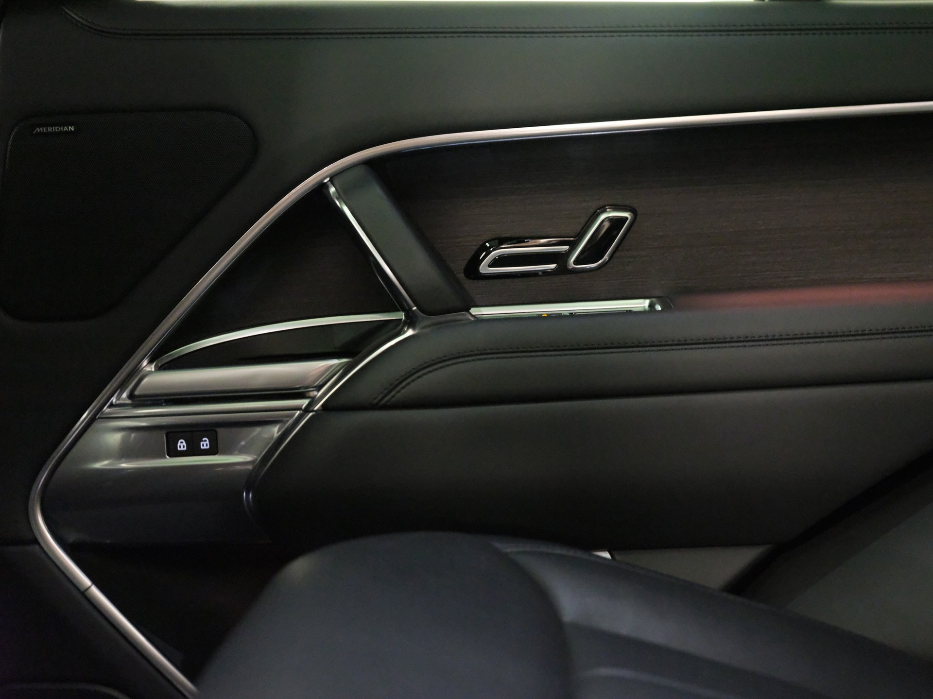 LAND ROVER Range Rover P510e Si6 PHEV Autobiography Automatic *Pack Klima* *Pack Shadow* *Panoramadach*-image-31