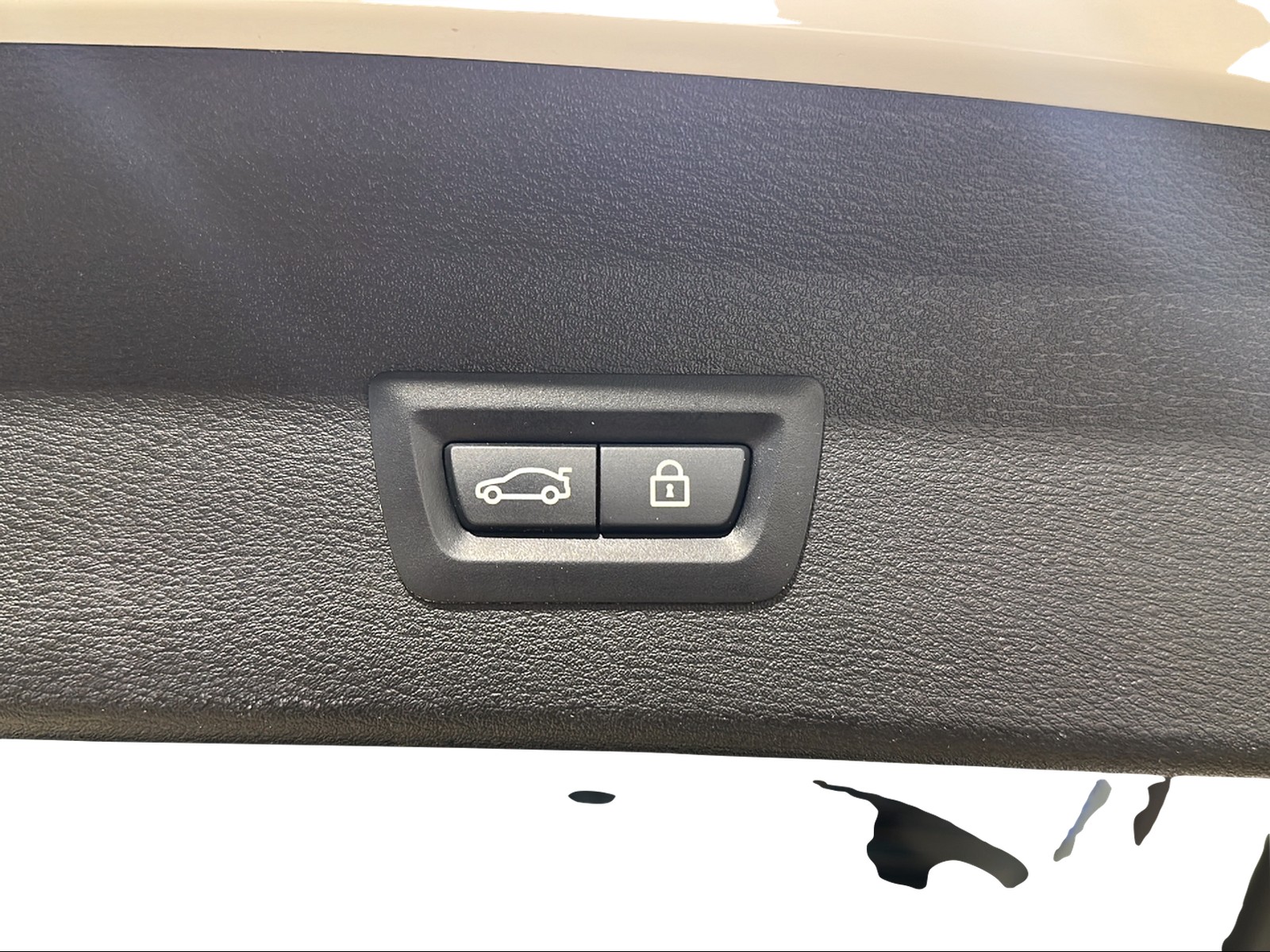 BMW X1 xDrive 20d Sport Line Steptronic-image-27
