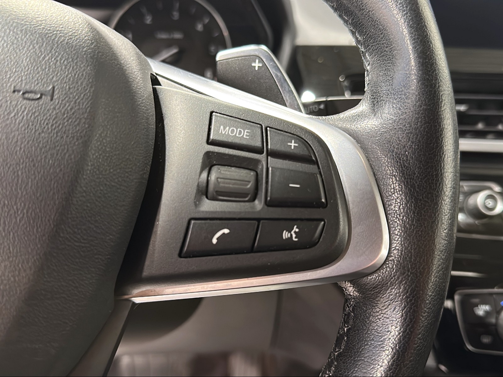 BMW X1 xDrive 20d Sport Line Steptronic-image-17