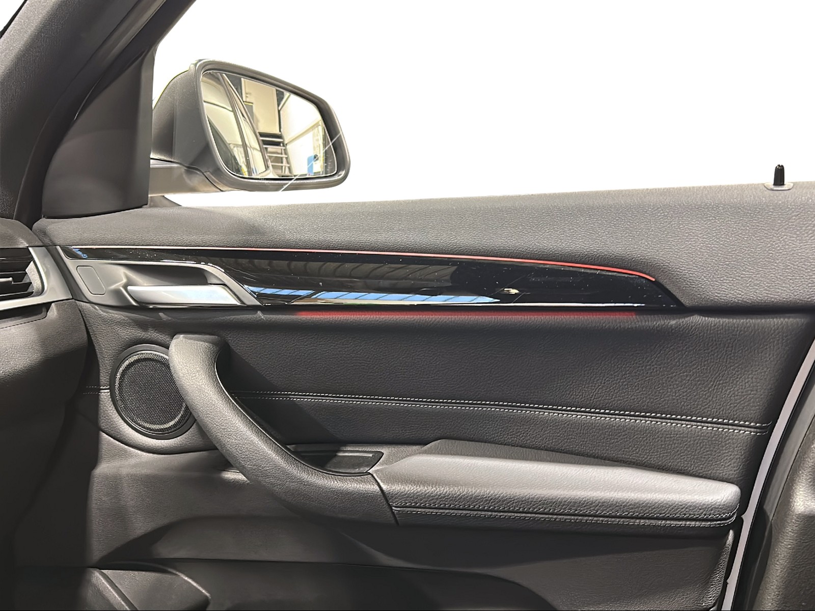BMW X1 xDrive 20d Sport Line Steptronic-image-20
