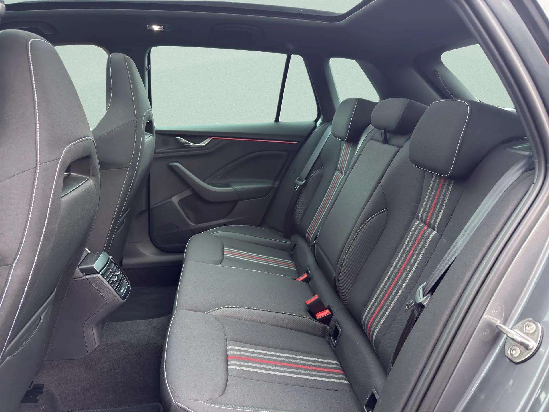 SKODA Kamiq 1.0 TSI Monte Carlo DSG-image-15