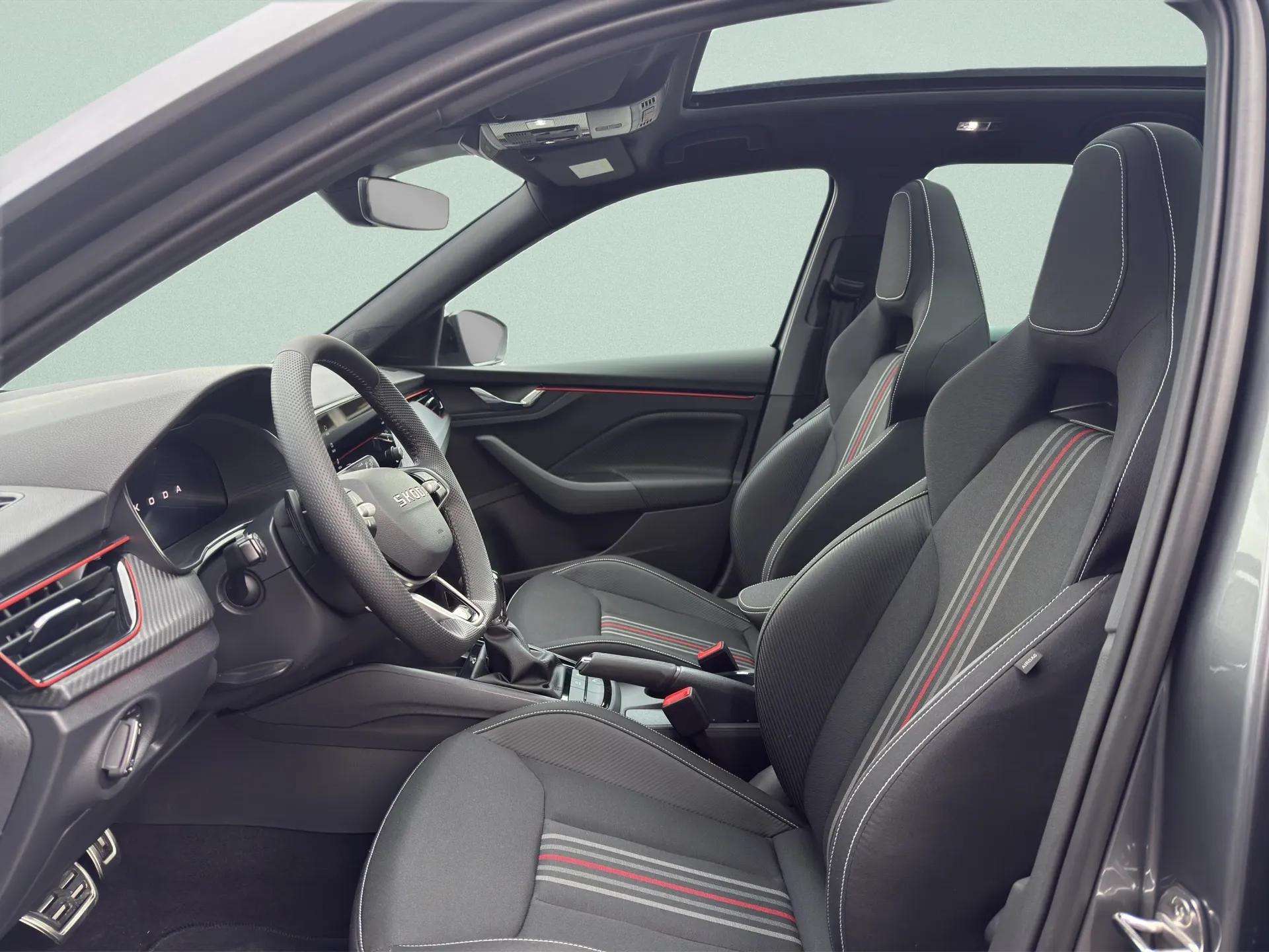 SKODA Kamiq 1.0 TSI Monte Carlo DSG-image-9