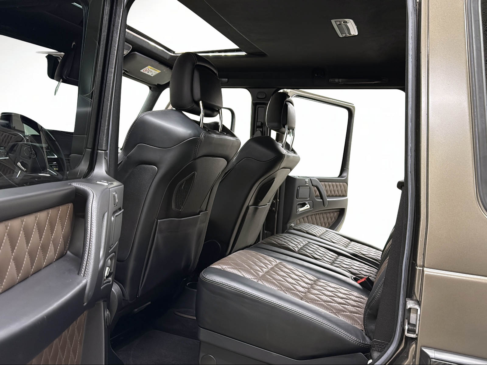 MERCEDES-BENZ G 63 AMG Exclusive Edition Monza grau magno Speedsh. Plus 7G-Tronic-image-8