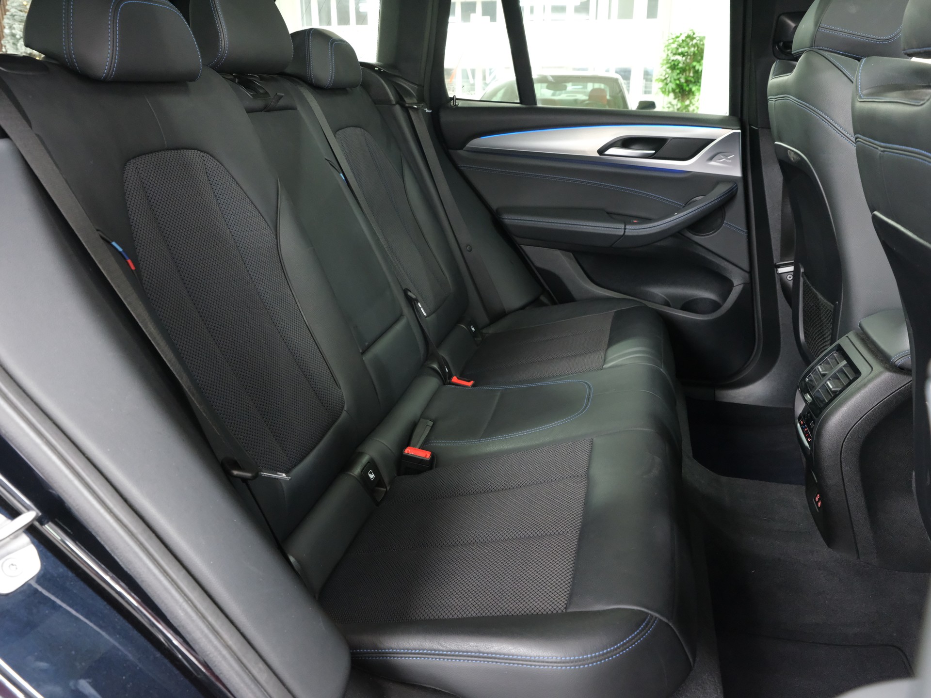 BMW X3 xDrive 48V 20d M Sport Steptronic *Driving Assistant plus* *Parking Assistant Plus* *Pano*-image-16