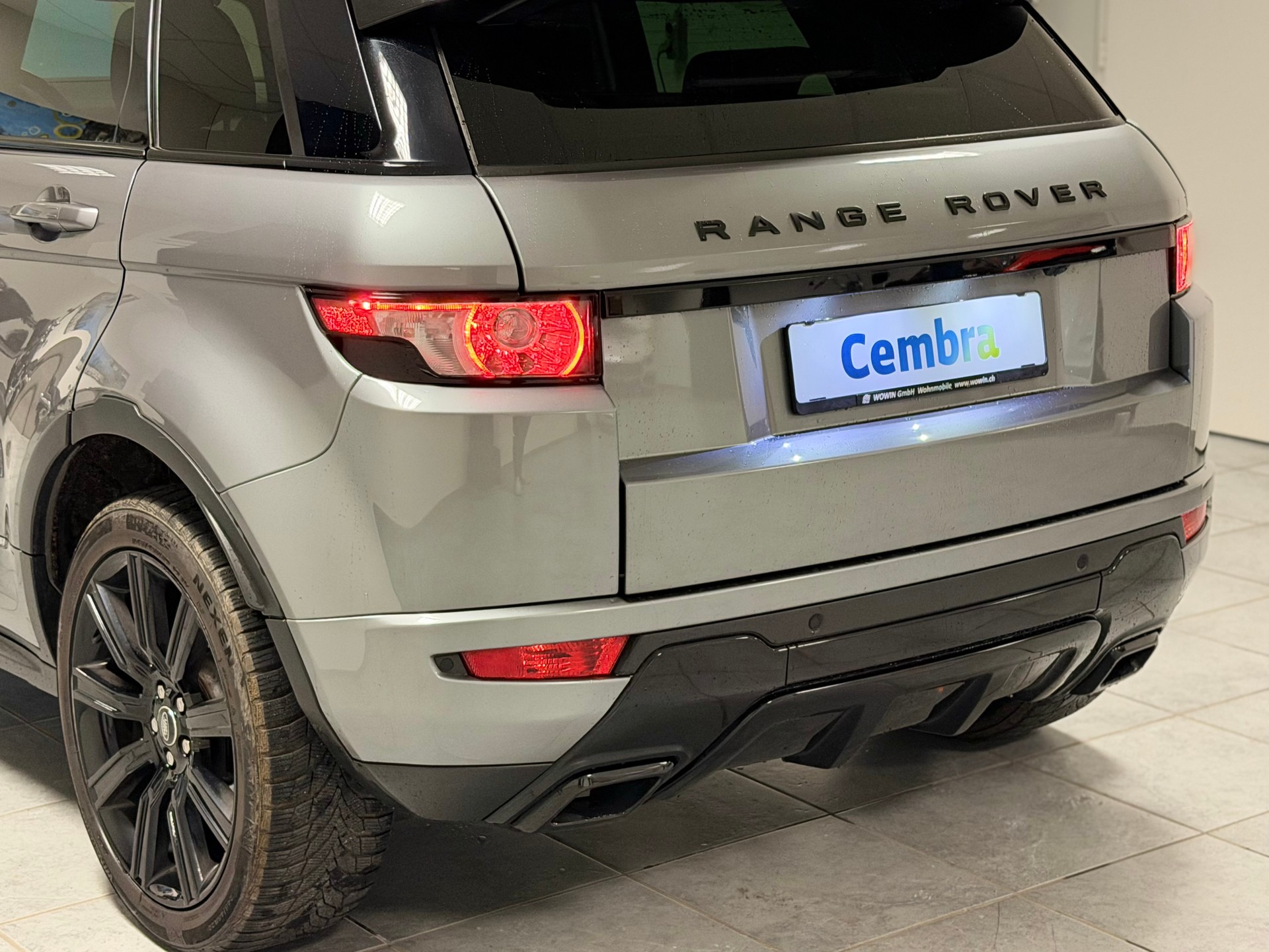 LAND ROVER Range Rover Evoque 2.0 Si4 Dynamic AT9-image-7