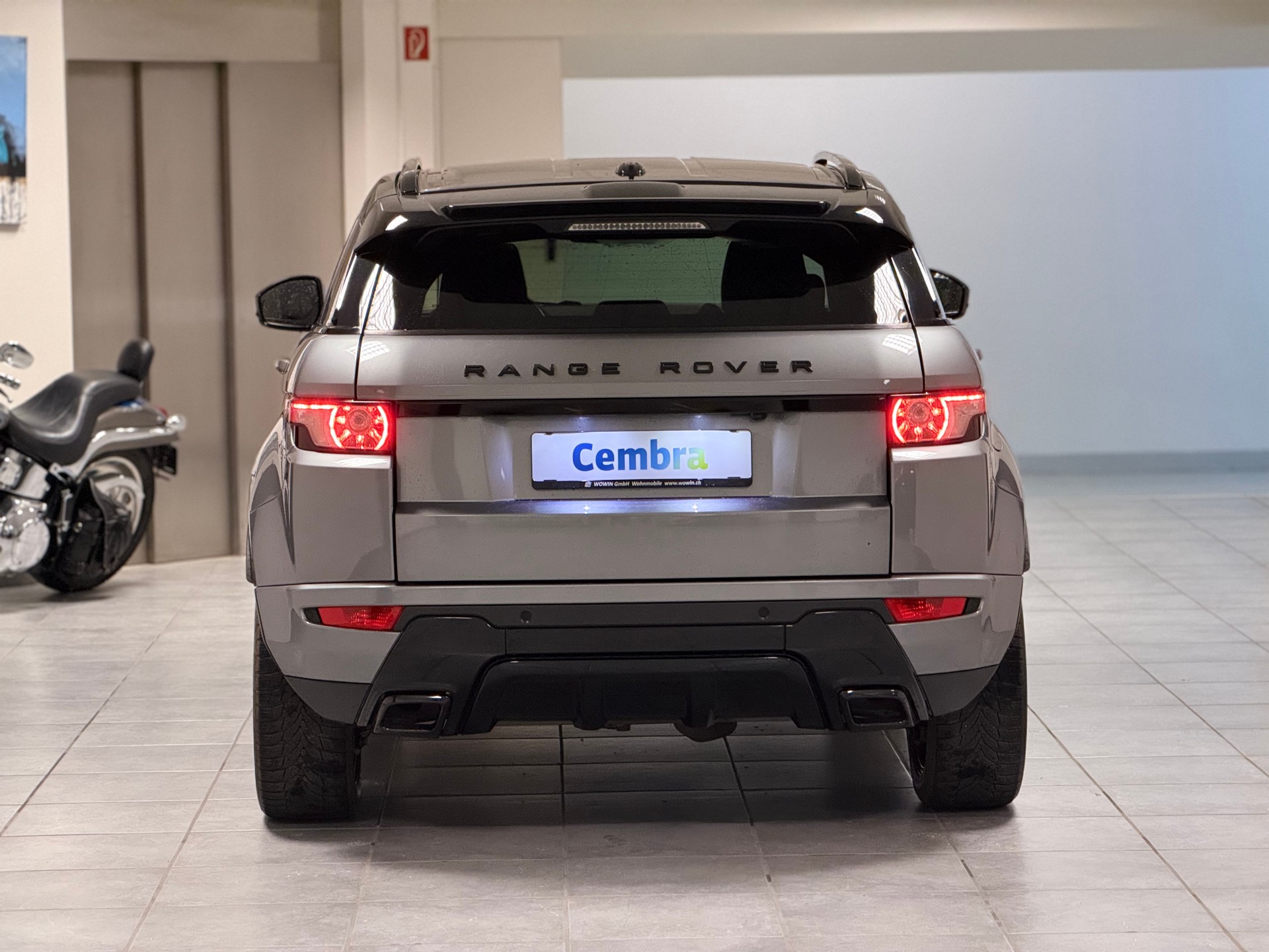 LAND ROVER Range Rover Evoque 2.0 Si4 Dynamic AT9-image-11
