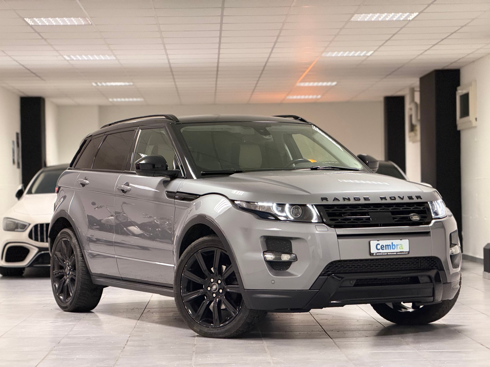 LAND ROVER Range Rover Evoque 2.0 Si4 Dynamic AT9-image-4