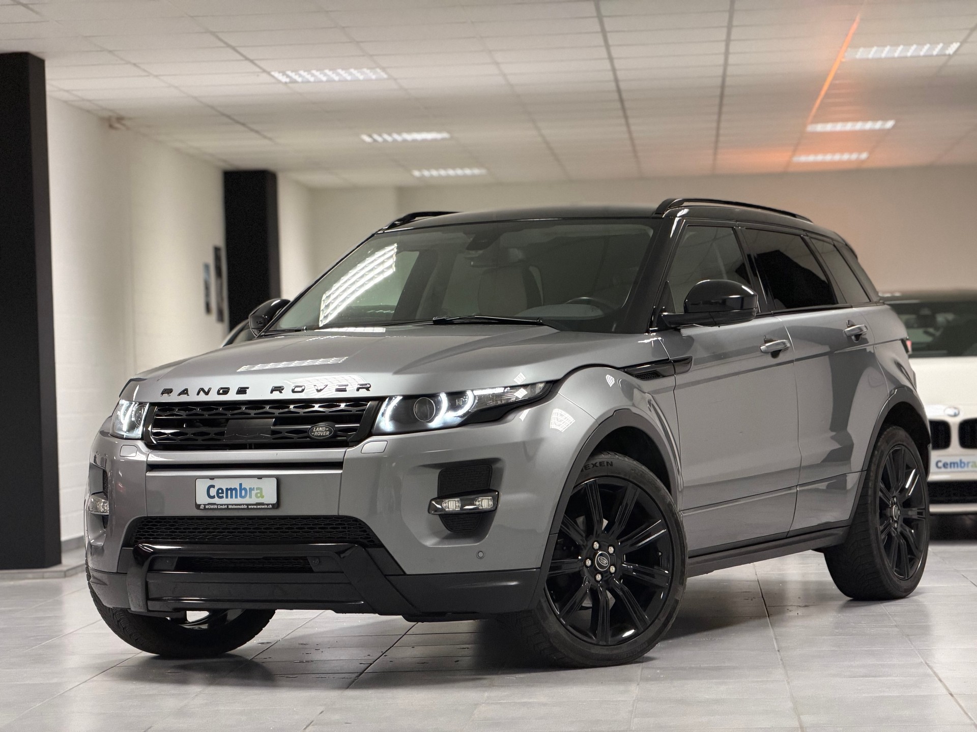 LAND ROVER Range Rover Evoque 2.0 Si4 Dynamic AT9-image-0