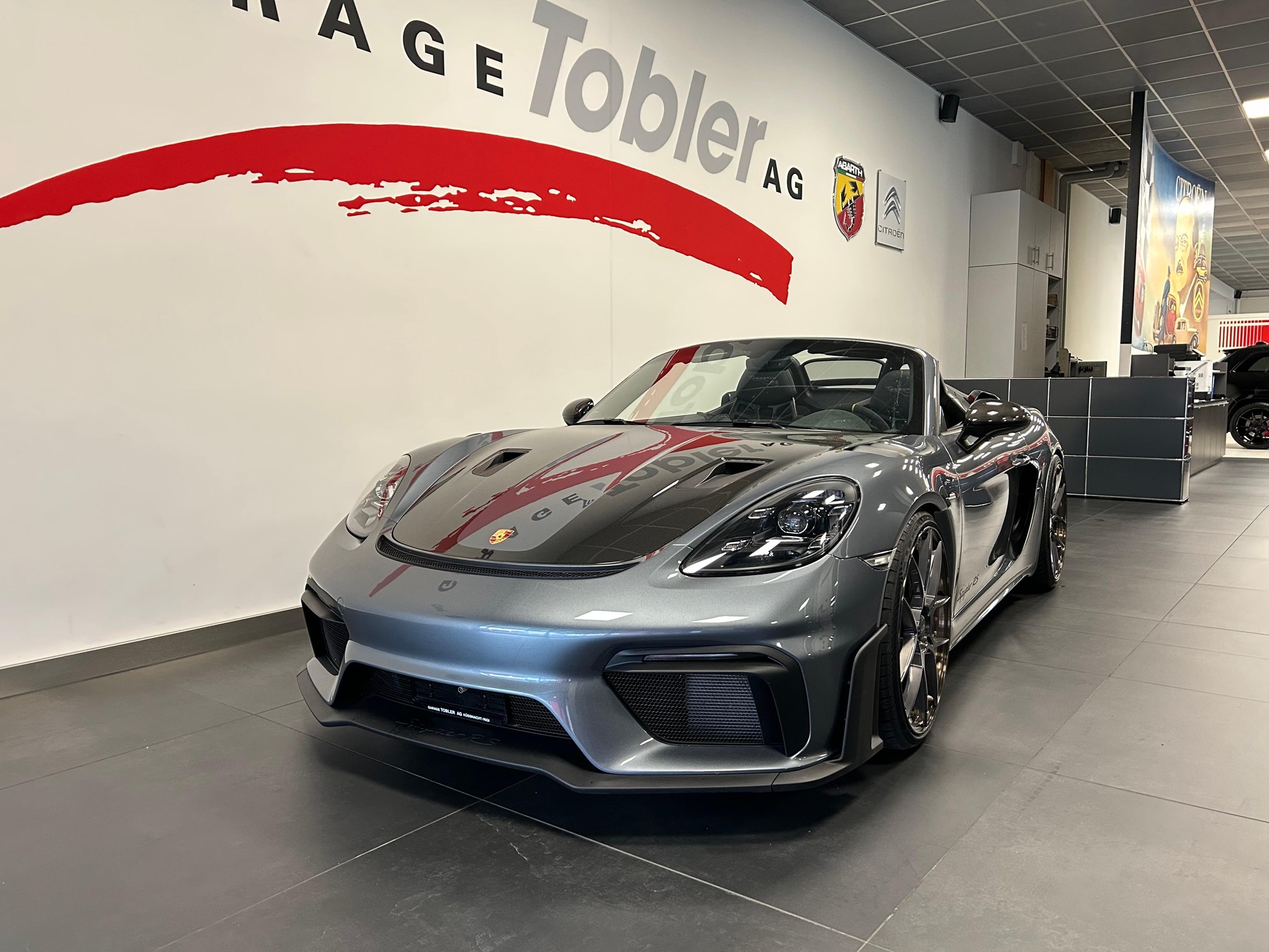 PORSCHE 718 Boxster 4.0 Spyder RS PDK-image-2