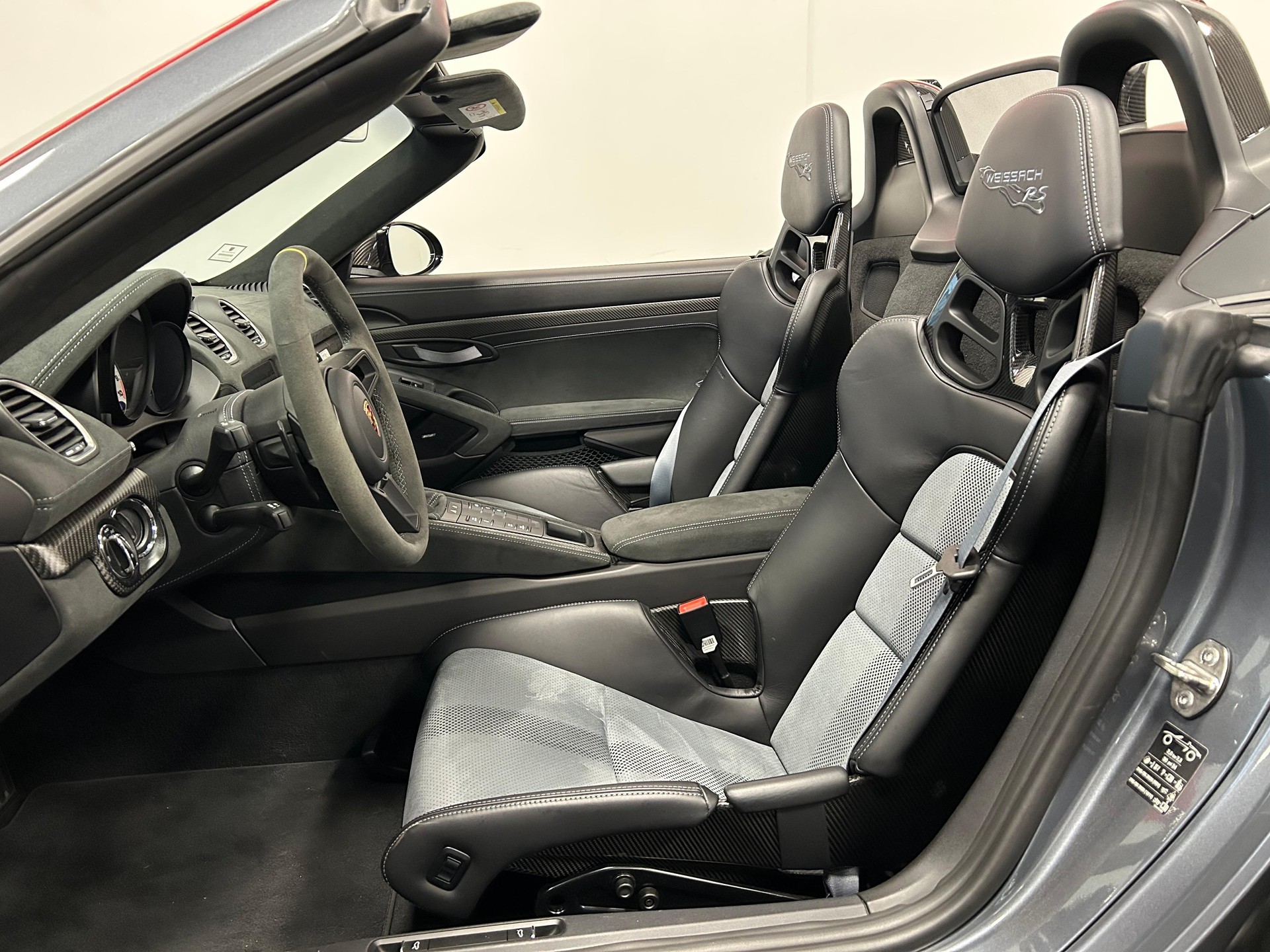 PORSCHE 718 Boxster 4.0 Spyder RS PDK-image-10