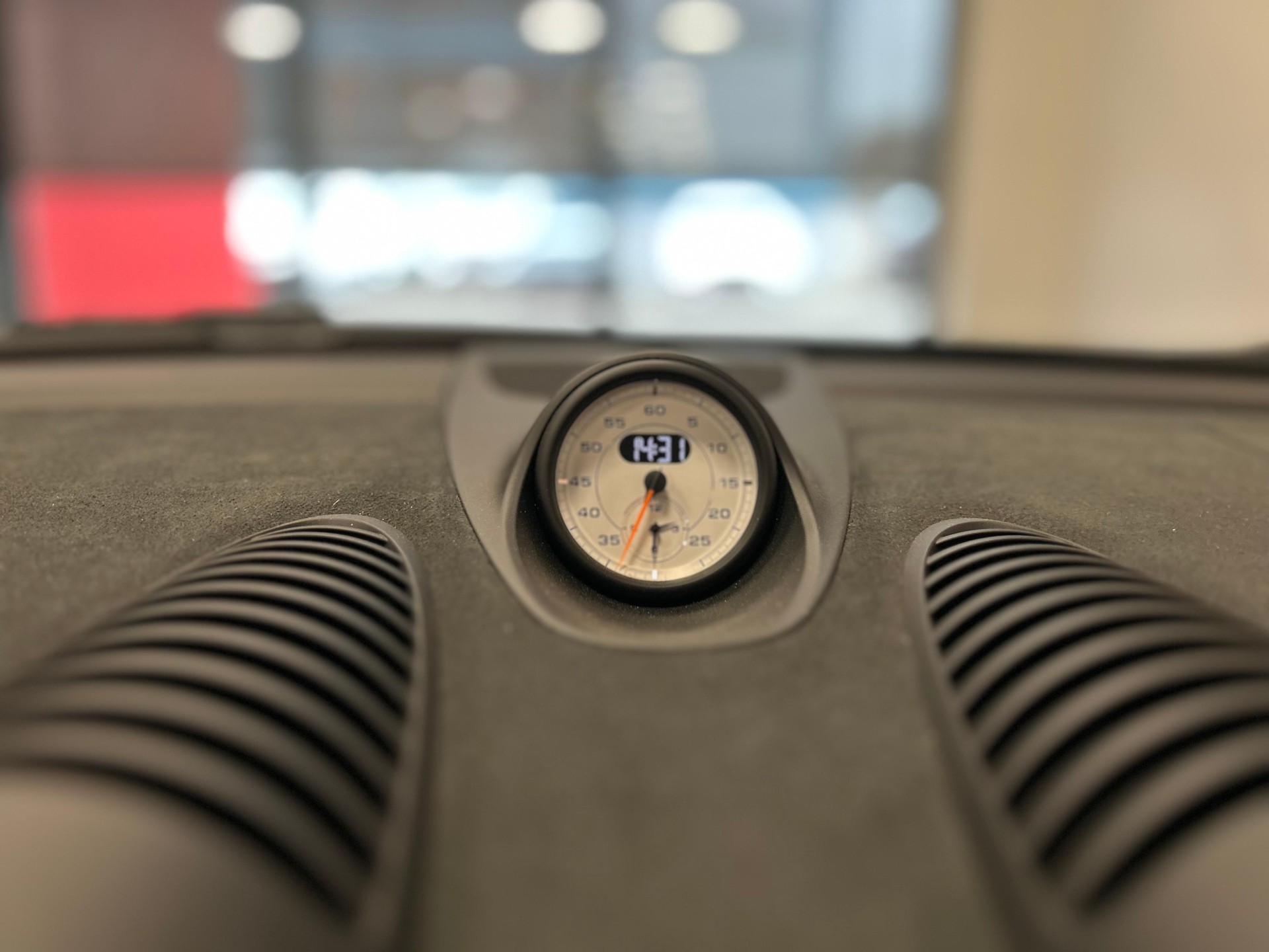PORSCHE 718 Boxster 4.0 Spyder RS PDK-image-15