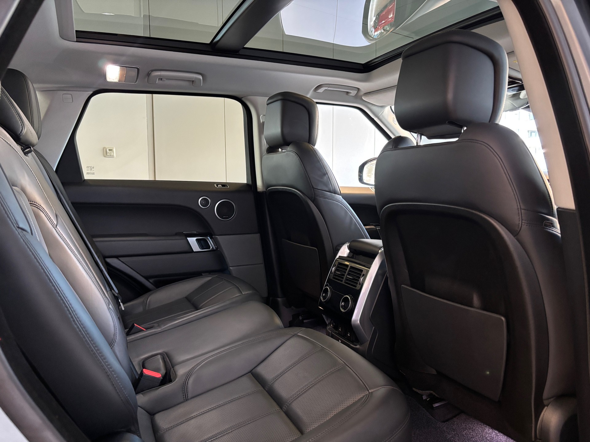 LAND ROVER Range Rover Sport 5.0 V8 S/C HSE Dynamic Automatic-image-11