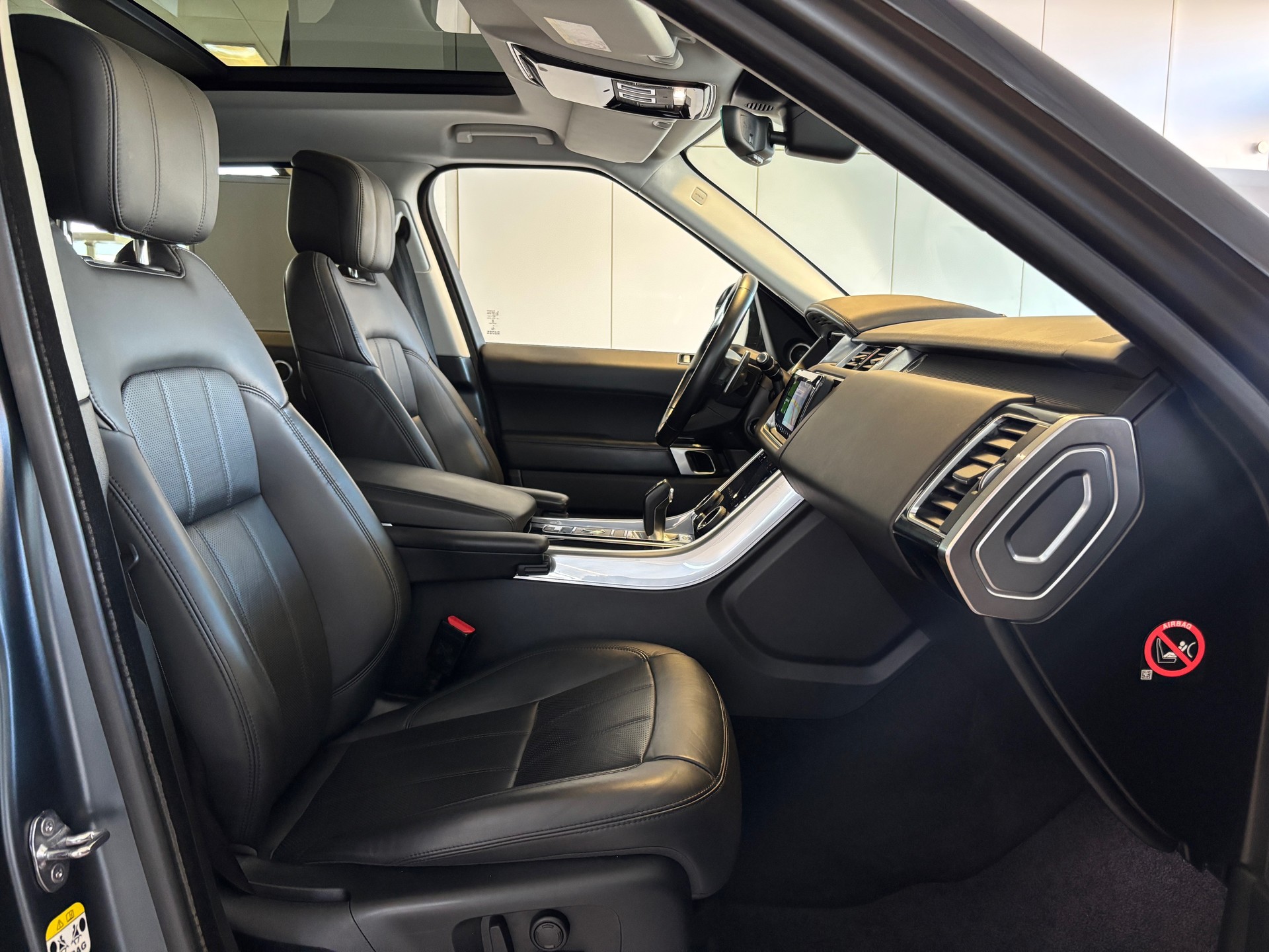 LAND ROVER Range Rover Sport 5.0 V8 S/C HSE Dynamic Automatic-image-10