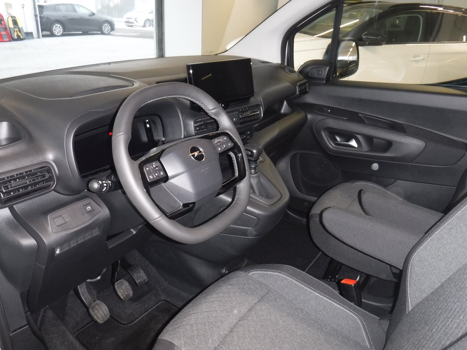 OPEL Combo Life 1.2 Edition-image-4