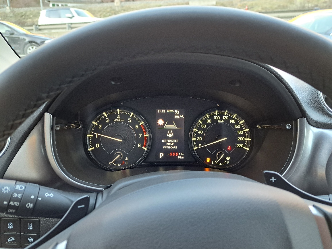 SUZUKI Vitara 1.4 Boosterjet Sakura 4x4 Hybrid Automatic-image-5