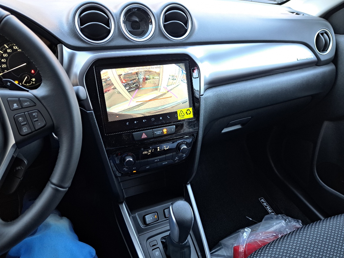SUZUKI Vitara 1.4 Boosterjet Sakura 4x4 Hybrid Automatic-image-6