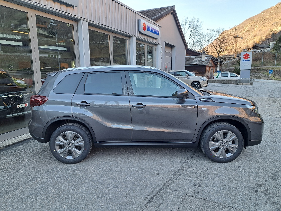 SUZUKI Vitara 1.4 Boosterjet Sakura 4x4 Hybrid Automatic-image-4