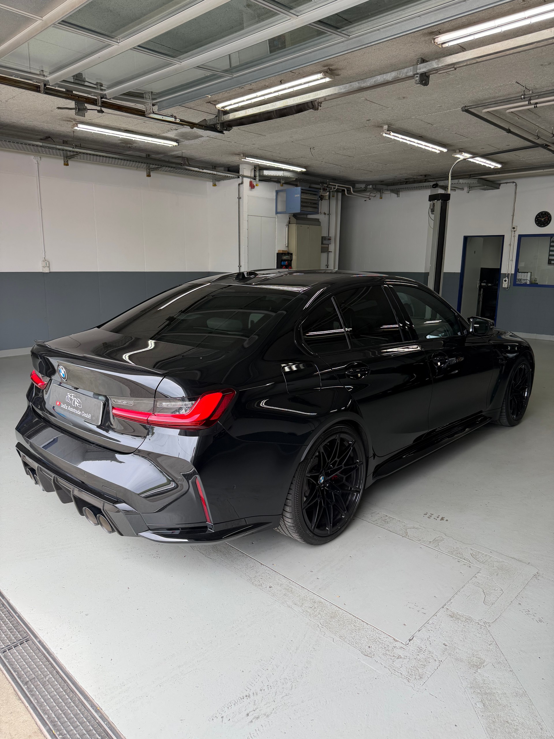 BMW M3 Competition M xDrive-image-4