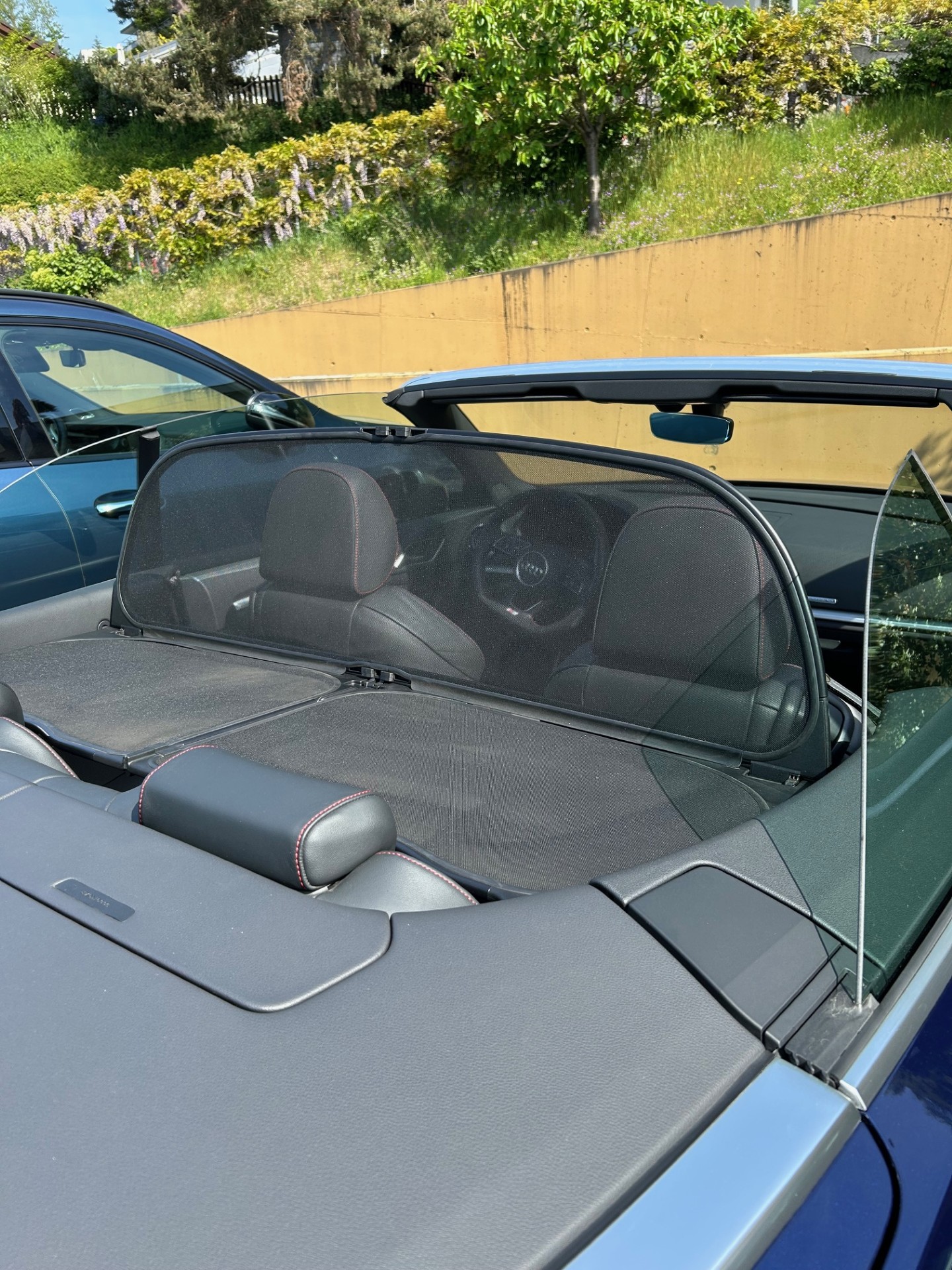 AUDI S3 Cabriolet 2.0 TFSI quattro S-tronic-image-11