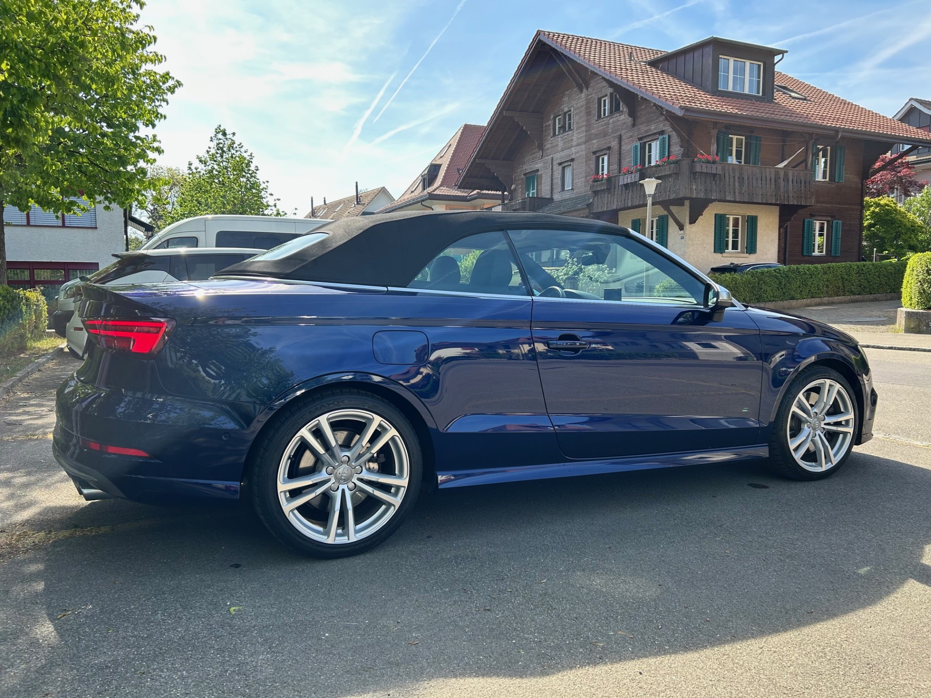 AUDI S3 Cabriolet 2.0 TFSI quattro S-tronic-image-4