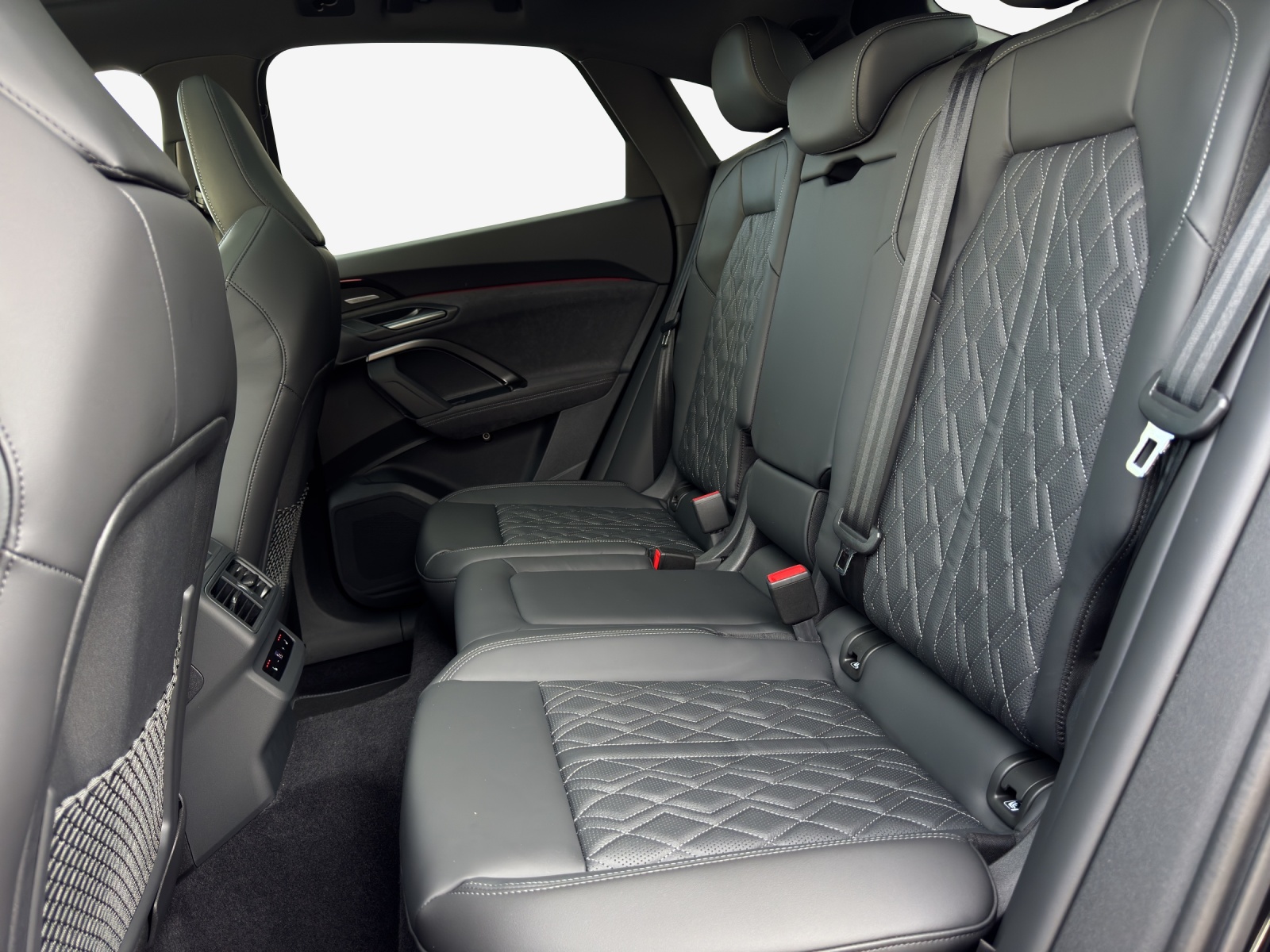 AUDI SQ5 Sportback TFSI quattro S-tronic-image-11