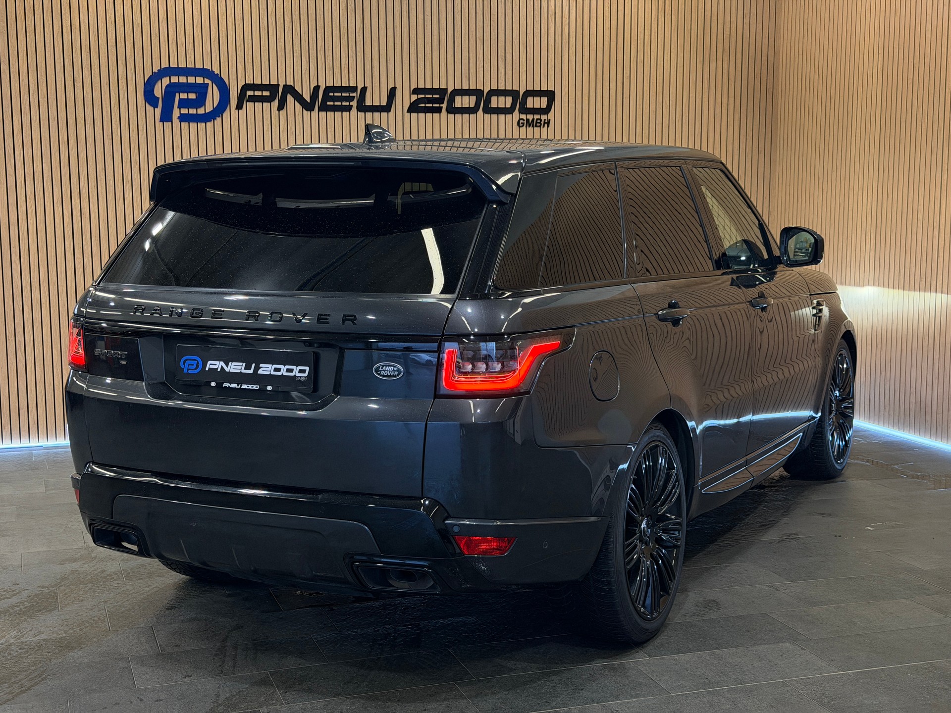 LAND ROVER Range Rover Sport D300 3.0D I6 MHEV HSE Dynamic Automatic-image-3