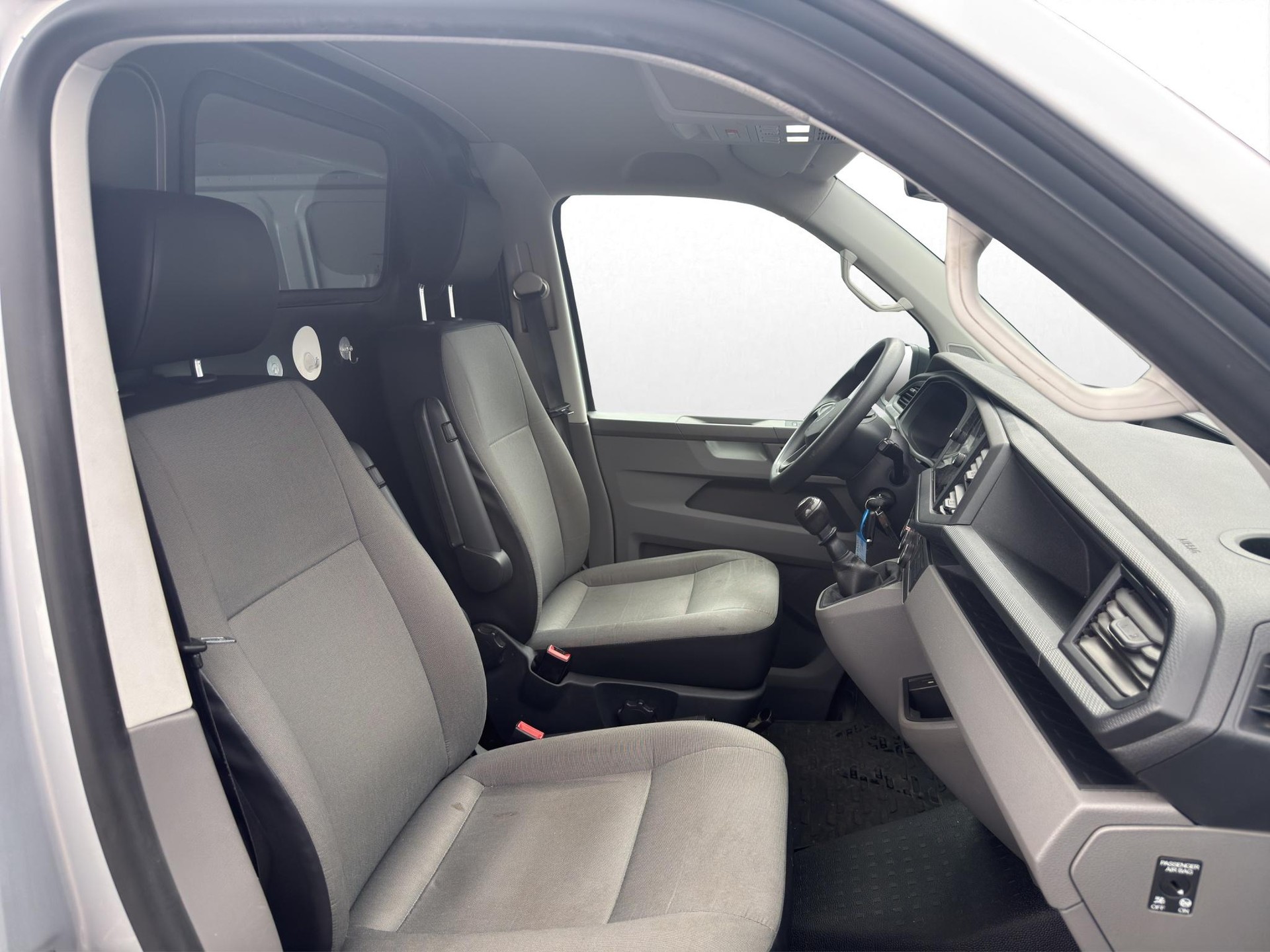 VW T6.1 Kaw. 3000 2.0 TDI 150-image-11