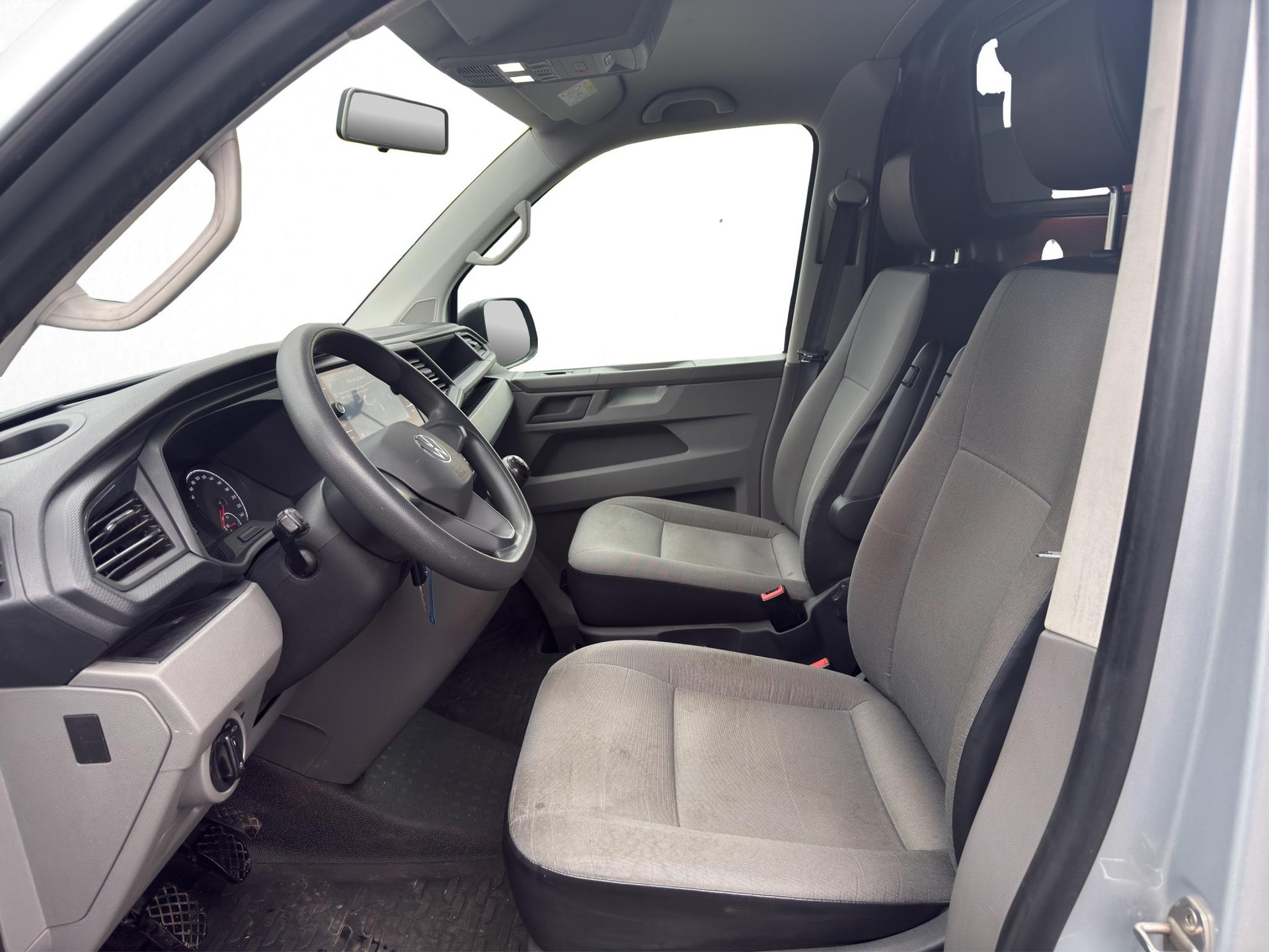 VW T6.1 Kaw. 3000 2.0 TDI 150-image-10