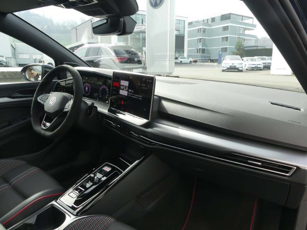 VW Golf 2.0 TSI GTI Edition 50 DSG-image-8