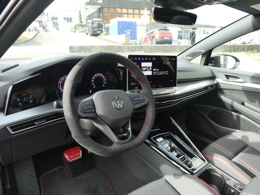 VW Golf 2.0 TSI GTI Edition 50 DSG-image-6