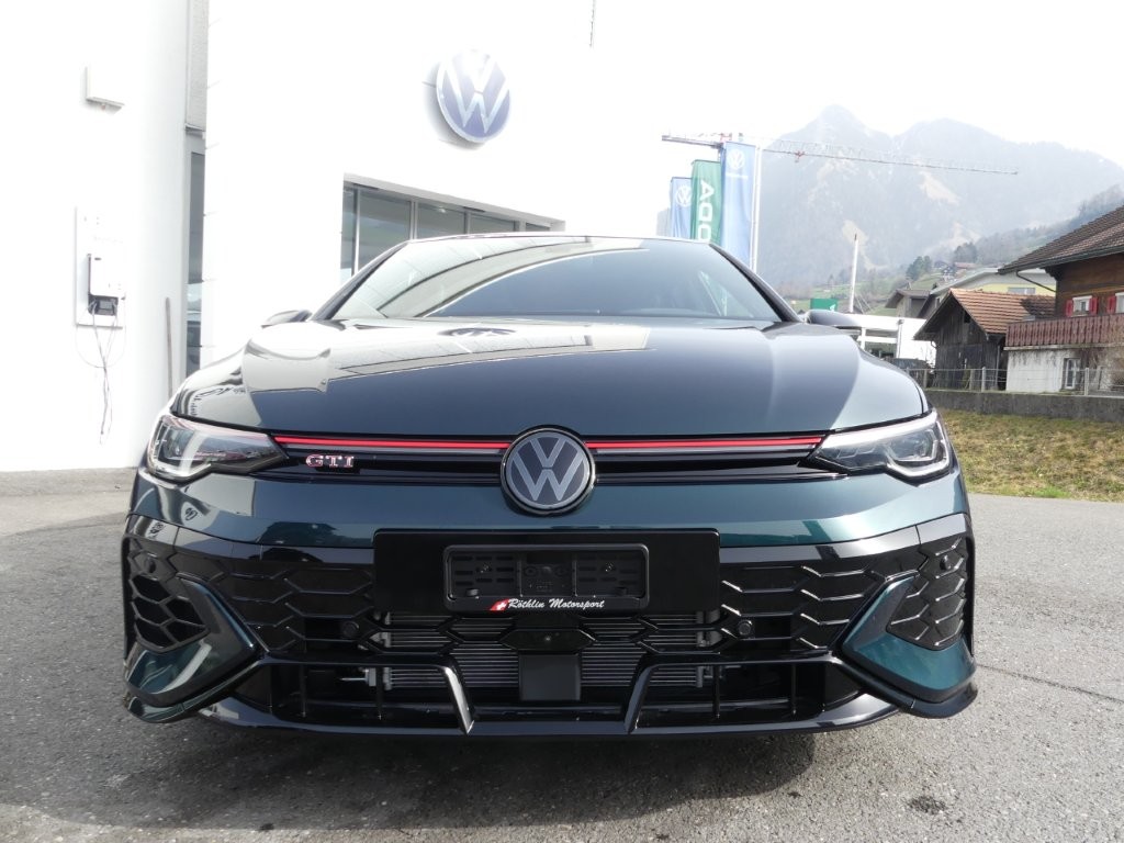 VW Golf 2.0 TSI GTI Edition 50 DSG-image-5