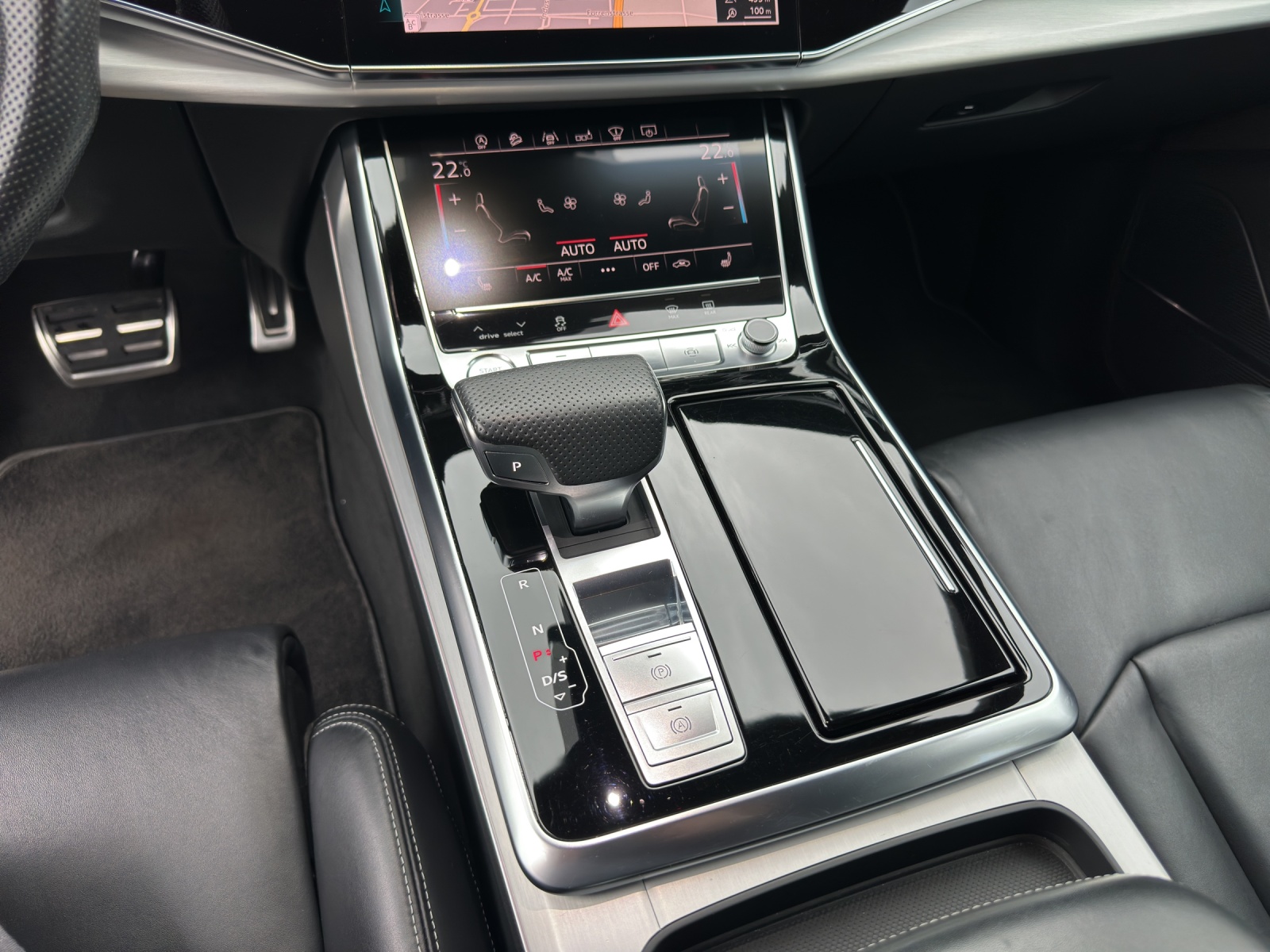 AUDI Q8 50 TDI quattro tiptronic-image-13