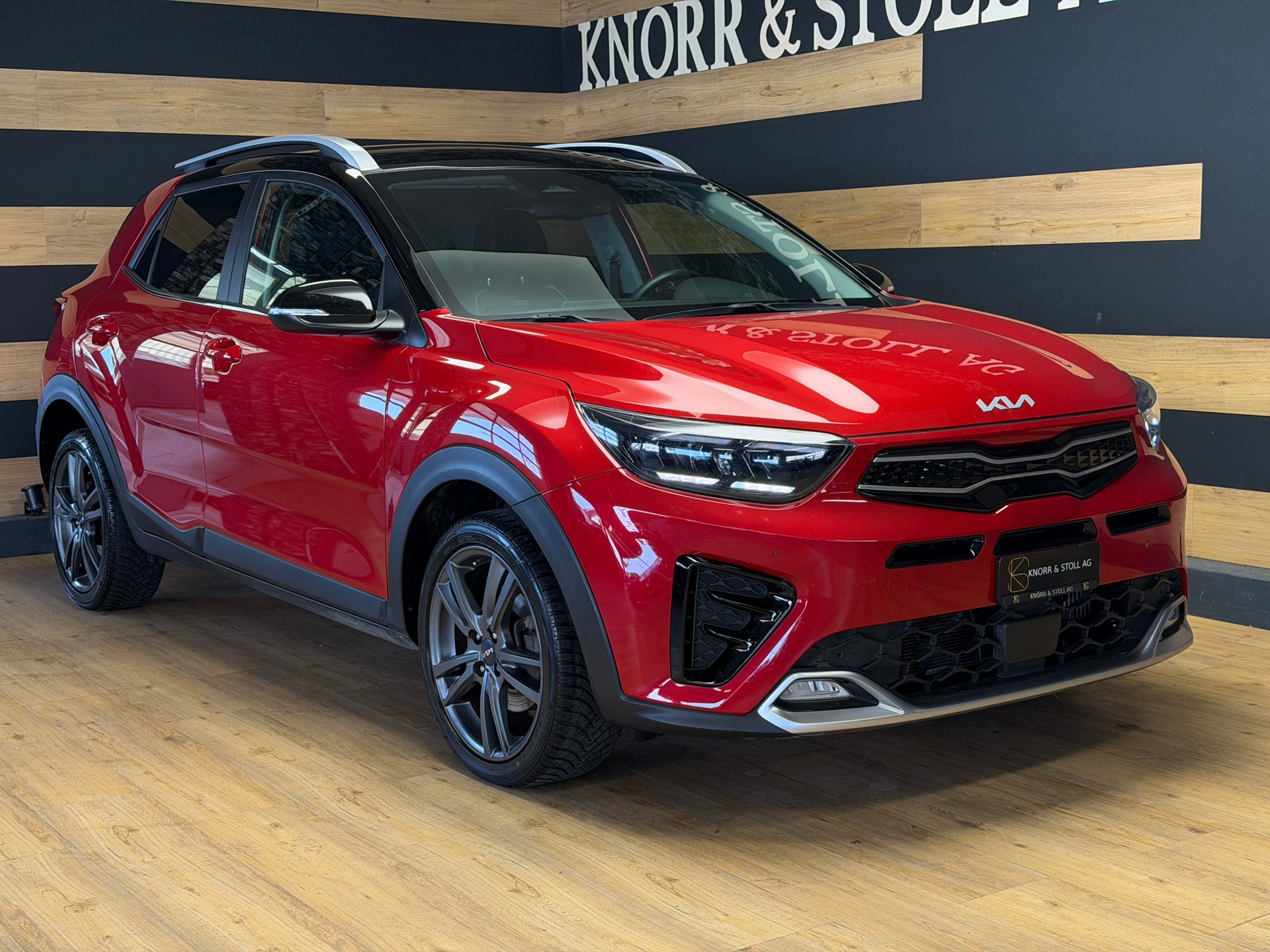 KIA Stonic 1.0 T-GDI MHEV GT-Line iMT-showroom-element-1