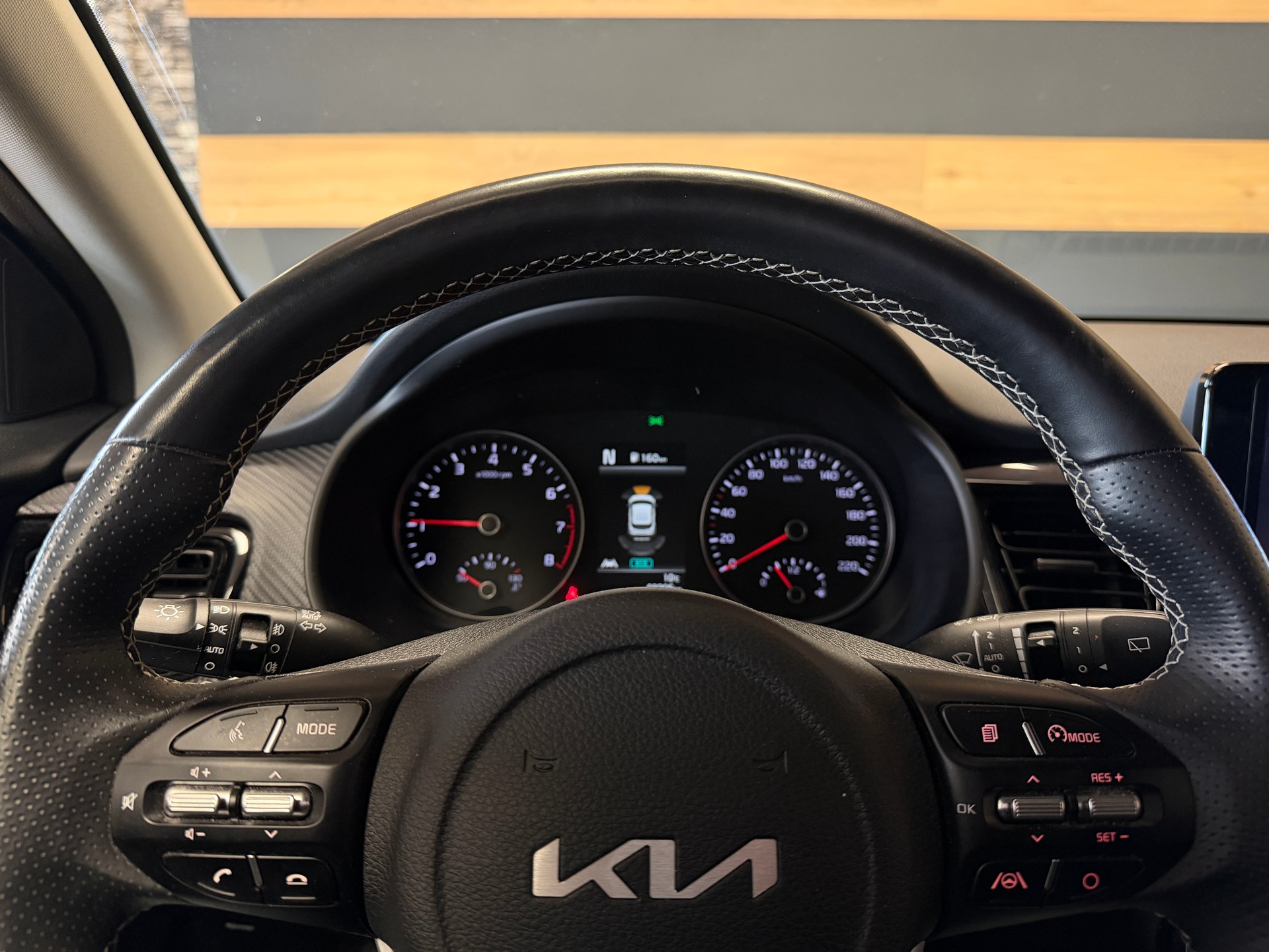 KIA Stonic 1.0 T-GDI MHEV GT-Line iMT-image-8