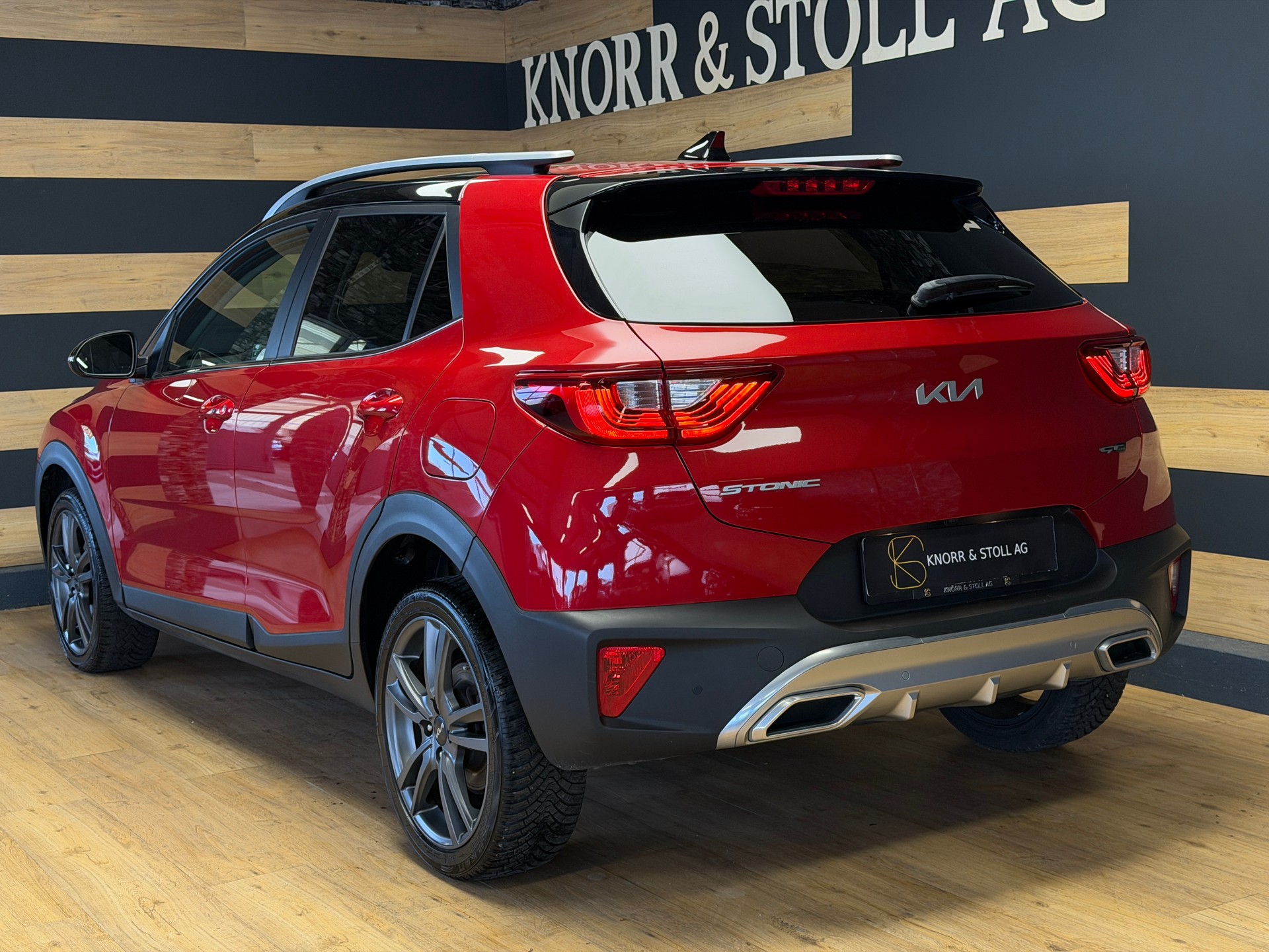 KIA Stonic 1.0 T-GDI MHEV GT-Line iMT-image-4