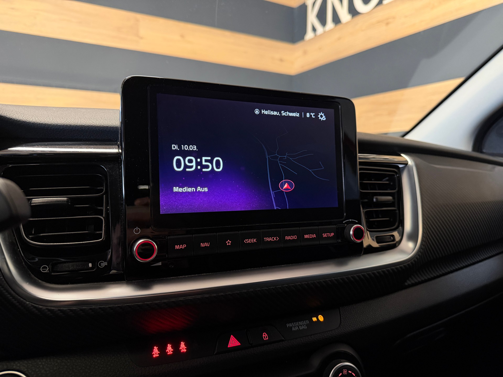 KIA Stonic 1.0 T-GDI MHEV GT-Line iMT-image-11
